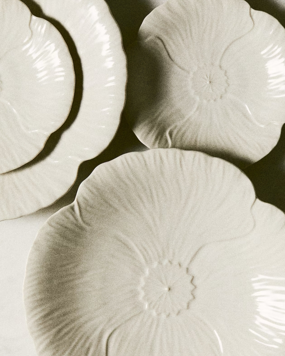 Obsessed with this off-white glazed flower stoneware set 🌼 

#LTKgiftguide #LTKhome #LTKuk