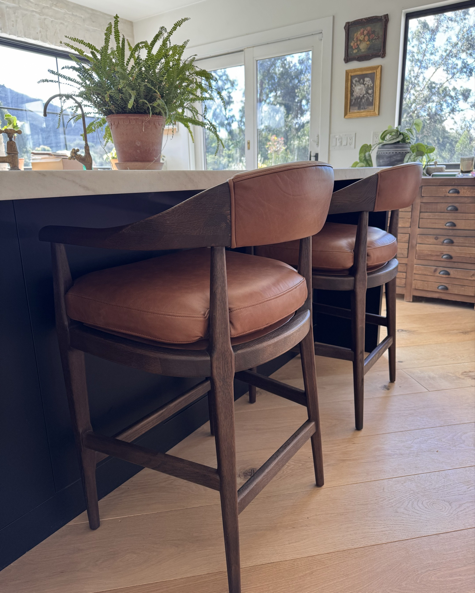 New counter stools for the kitchen! Waited a while for these but so worth it!

#LTKdayinmylife #LTKmorningroutine #LTKHome