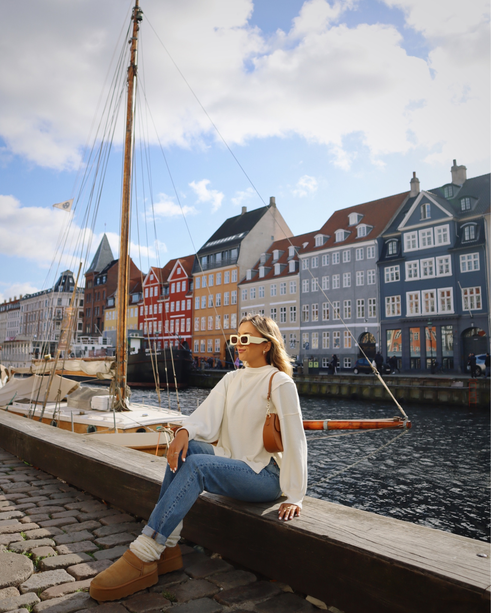 Perfect day exploring Copenhagen in my favorite @americaneagle pieces. All the best cozy knits, corduroy, and denim on sale right now! Shop my fall favorites via @shop.ltk 🧡🍁🎃
#aepartner #aejeans 