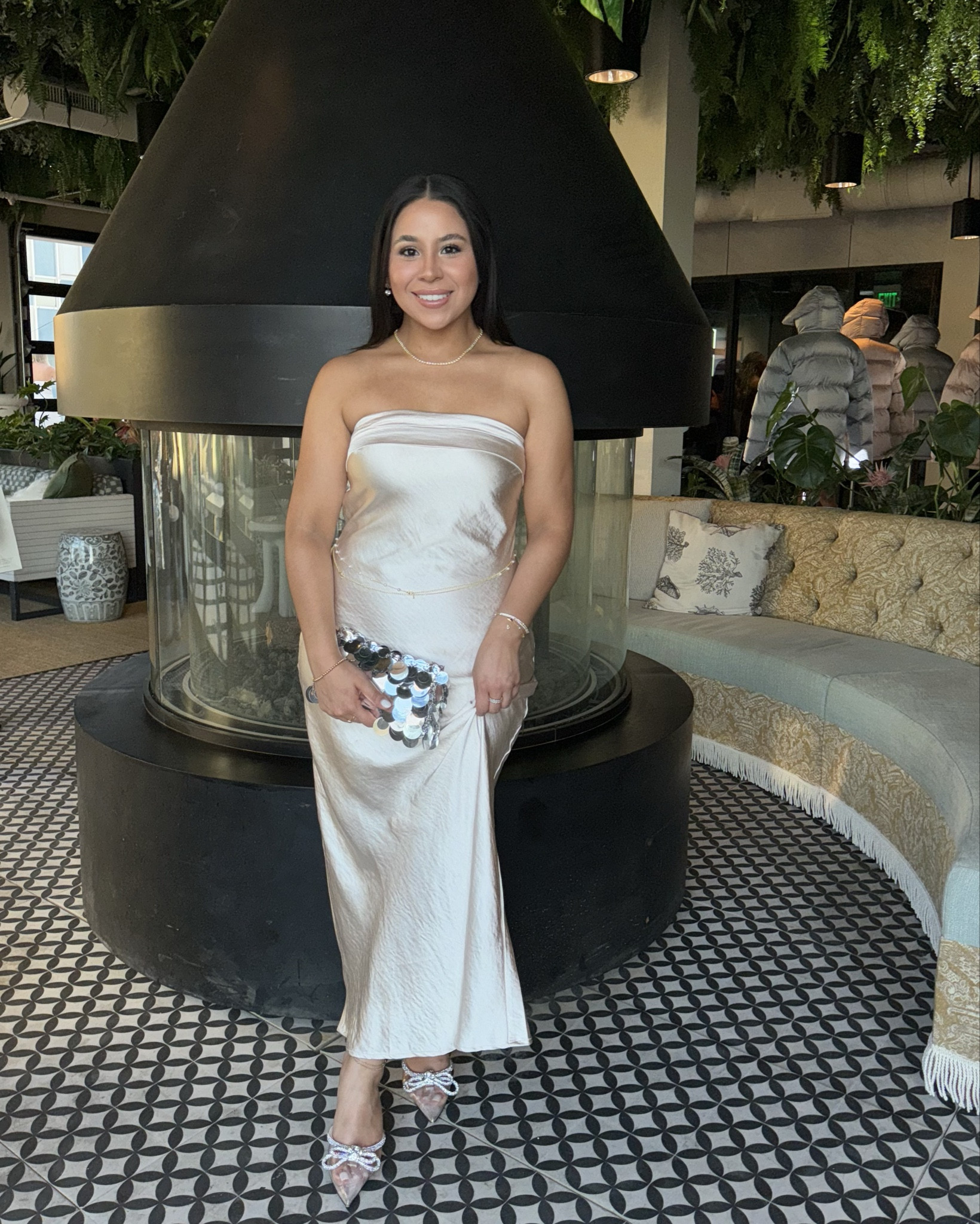 Frosted glam night with aritzia at Ltkcon 
Champagne satin dress: medium 
Body chain 
Clear bow heels: 7 
Sequin hand clutch 

#LTKCon #LTKFindsUnder100 #LTKStyleTip