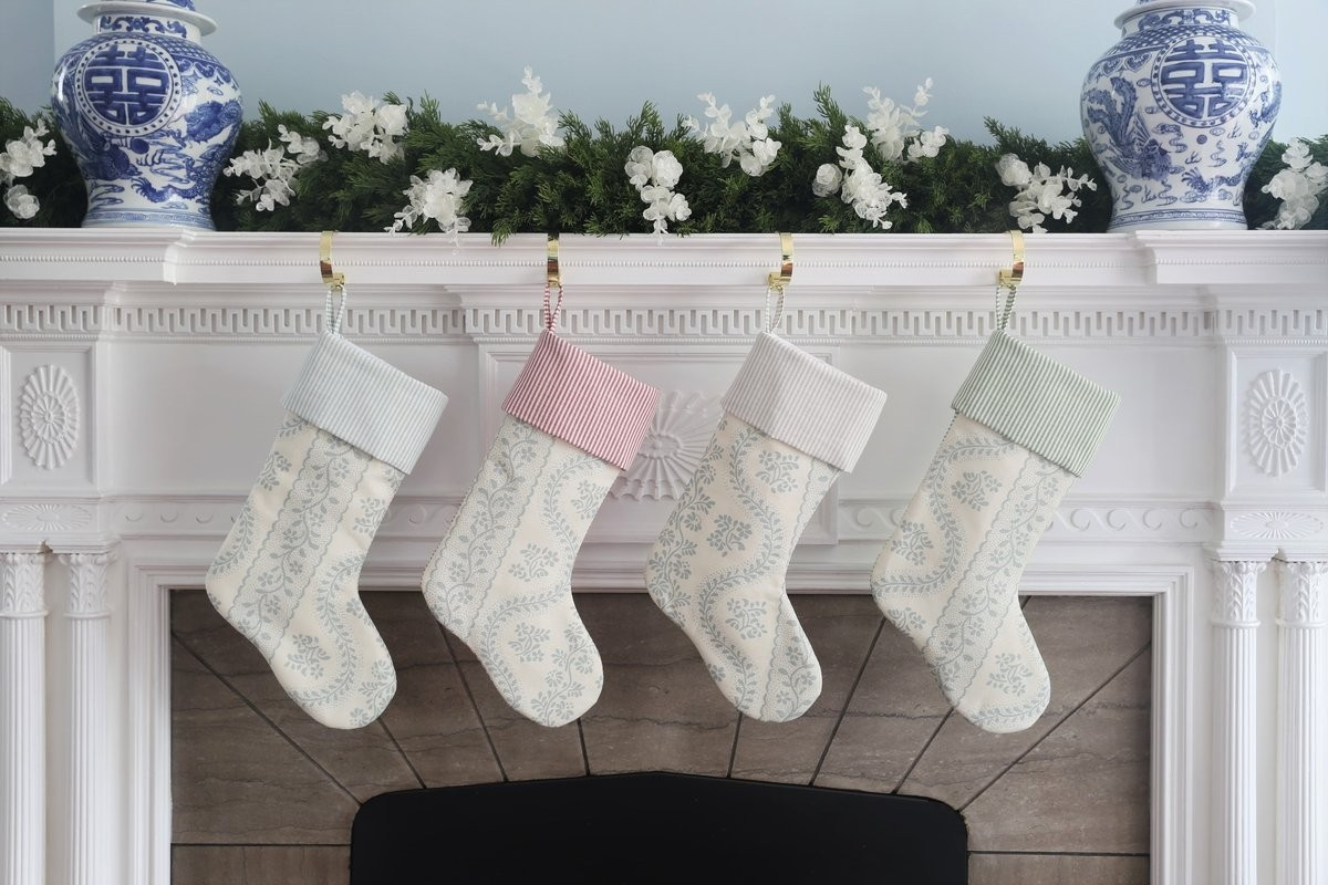Dolly Stocking | Stuck on Hue