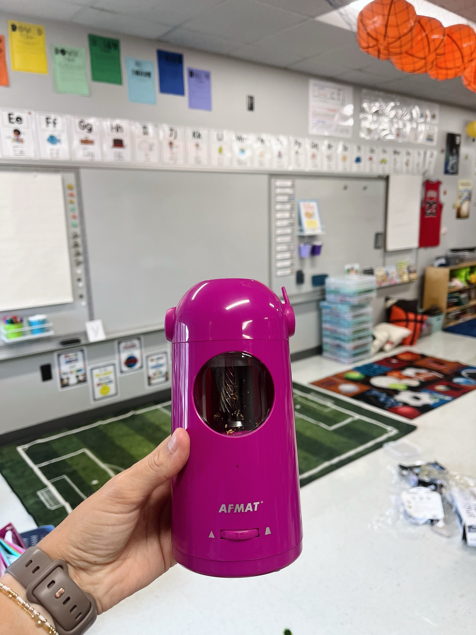 The level of excitement I have for my new automatic pencil sharpener isn’t healthy 😅

I can’t wait to use this during my small groups as a quick & easy way to sharpen pencils without a loud distraction!!

#LTKBacktoSchool #LTKU #LTKFindsUnder50