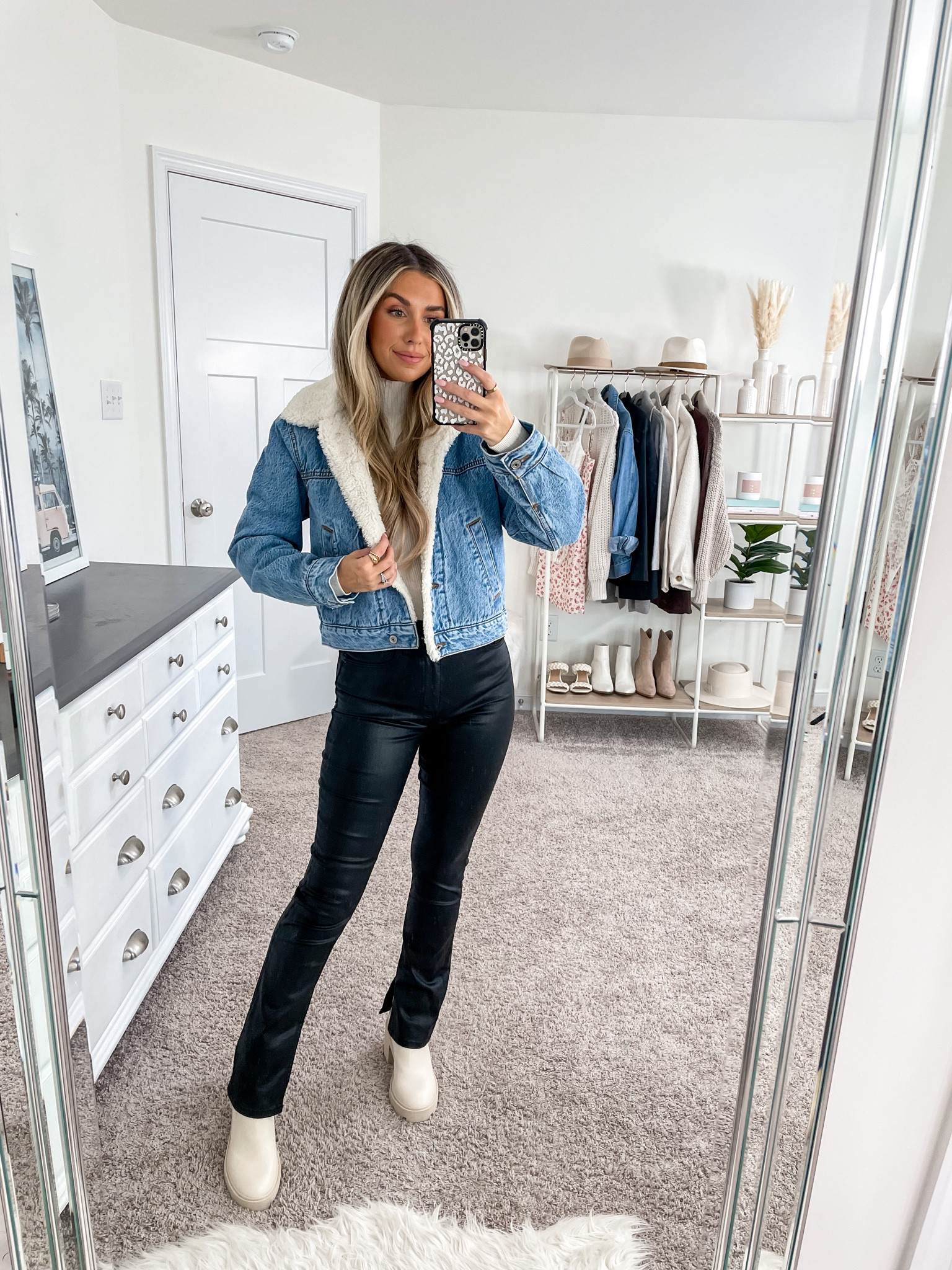 A jacket I’ll be living in this fall and winter! Wearing a xs and jeans are a 24 short in curve love 

#LTKstyletip #LTKSeasonal #LTKfindsunder100