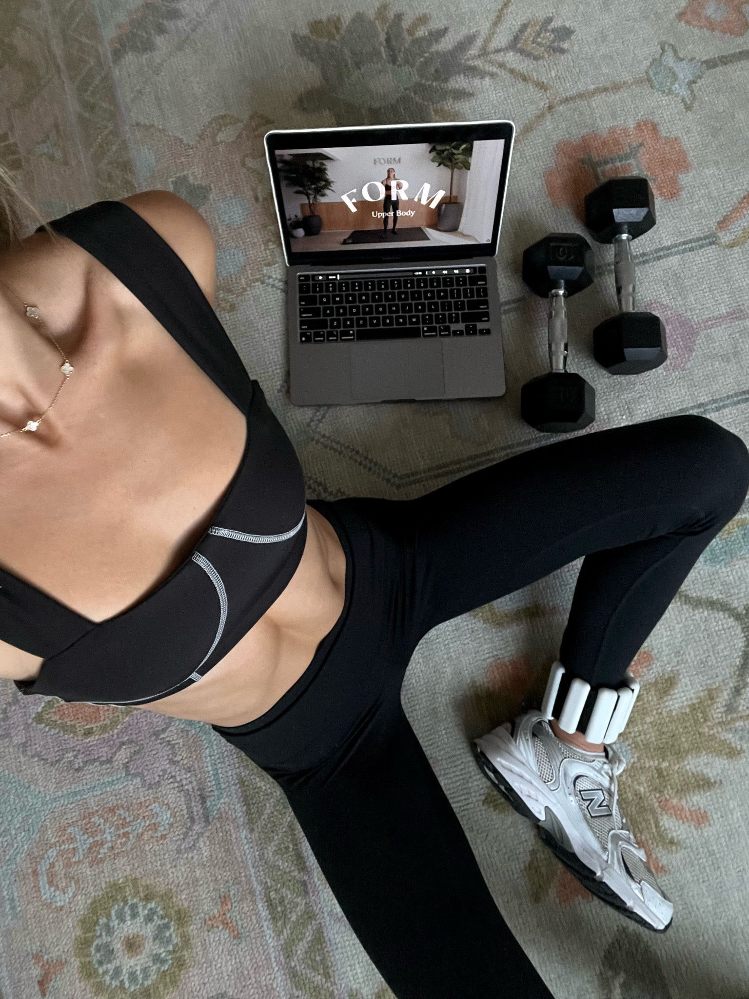 my favorite all black workout set! the lines are so flattering! I’m wearing a size 2 in leggings and XS in top! 

activewear, workout fit, black leggings, workout ootd 

#LTKActive #LTKfitness #LTKstyletip