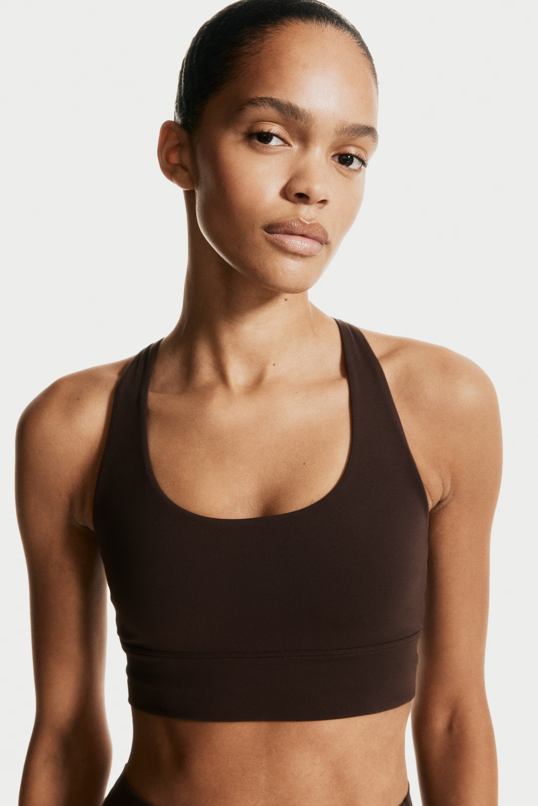 Medium Support Sports bra with SoftMove™ | H&M (UK, MY, IN, SG, PH, TW, HK)