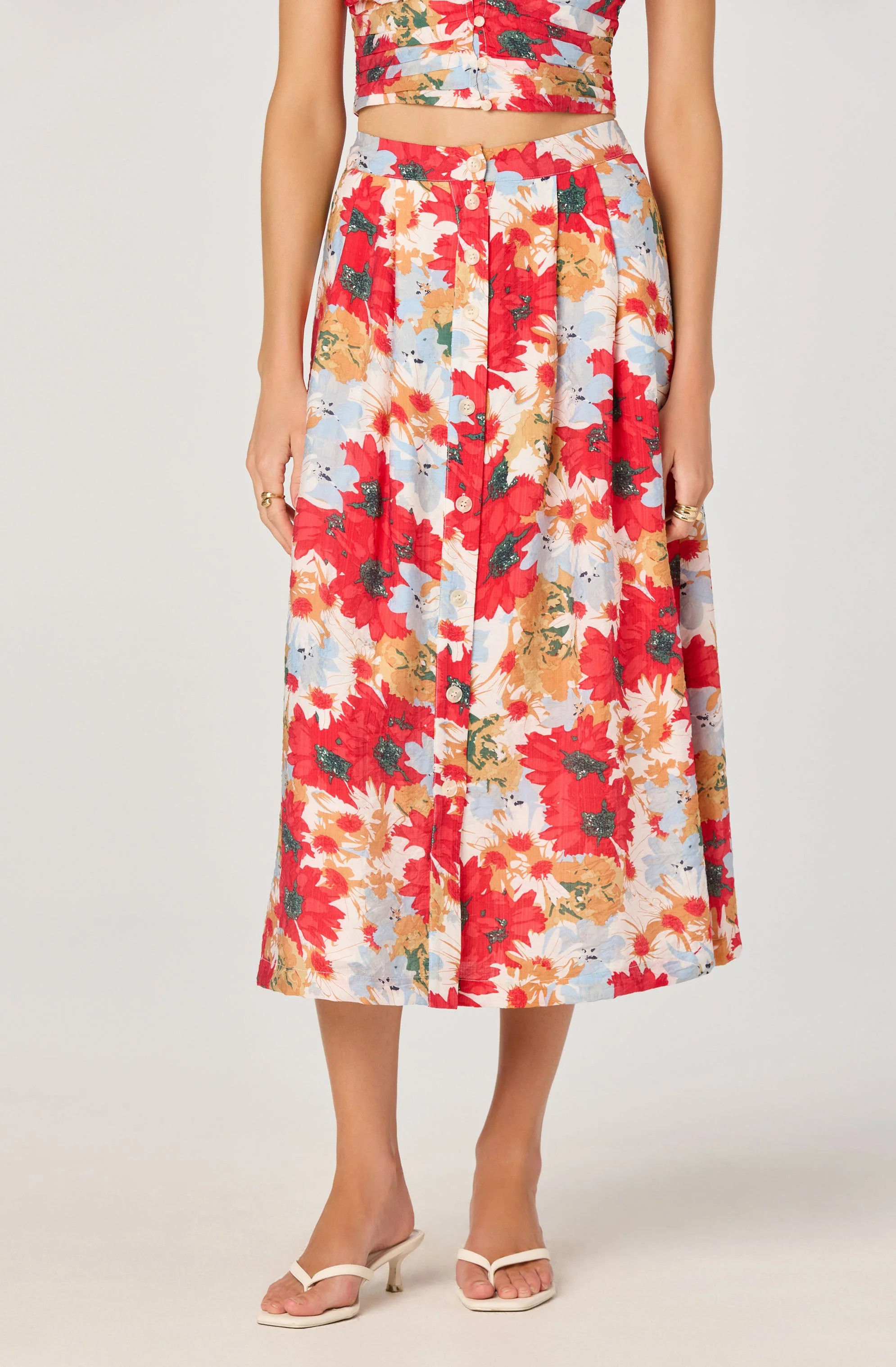 Button Front Pleated Midi Skirt - Red multi floral / XS | ASTR The Label (US)