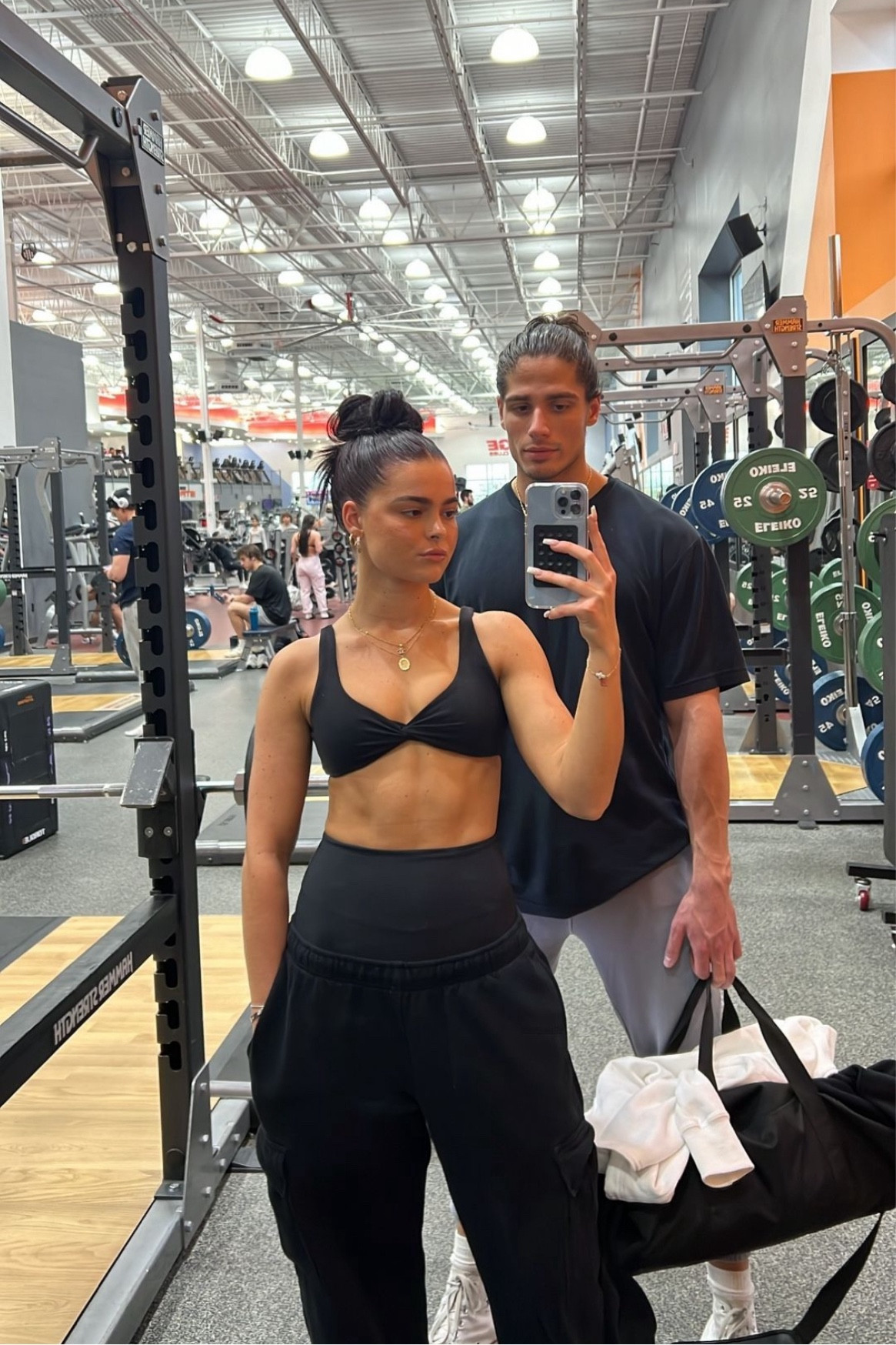 Can’t go wrong with an all-black gym outfit🖤

#LTKstyletip #LTKfitness