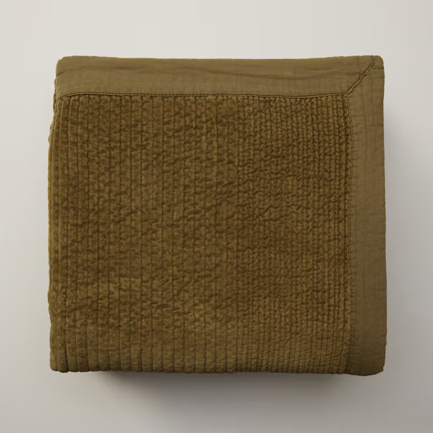 VELVET QUILT, QUEEN/FULL WILD OLIVE | Indigo (CA)
