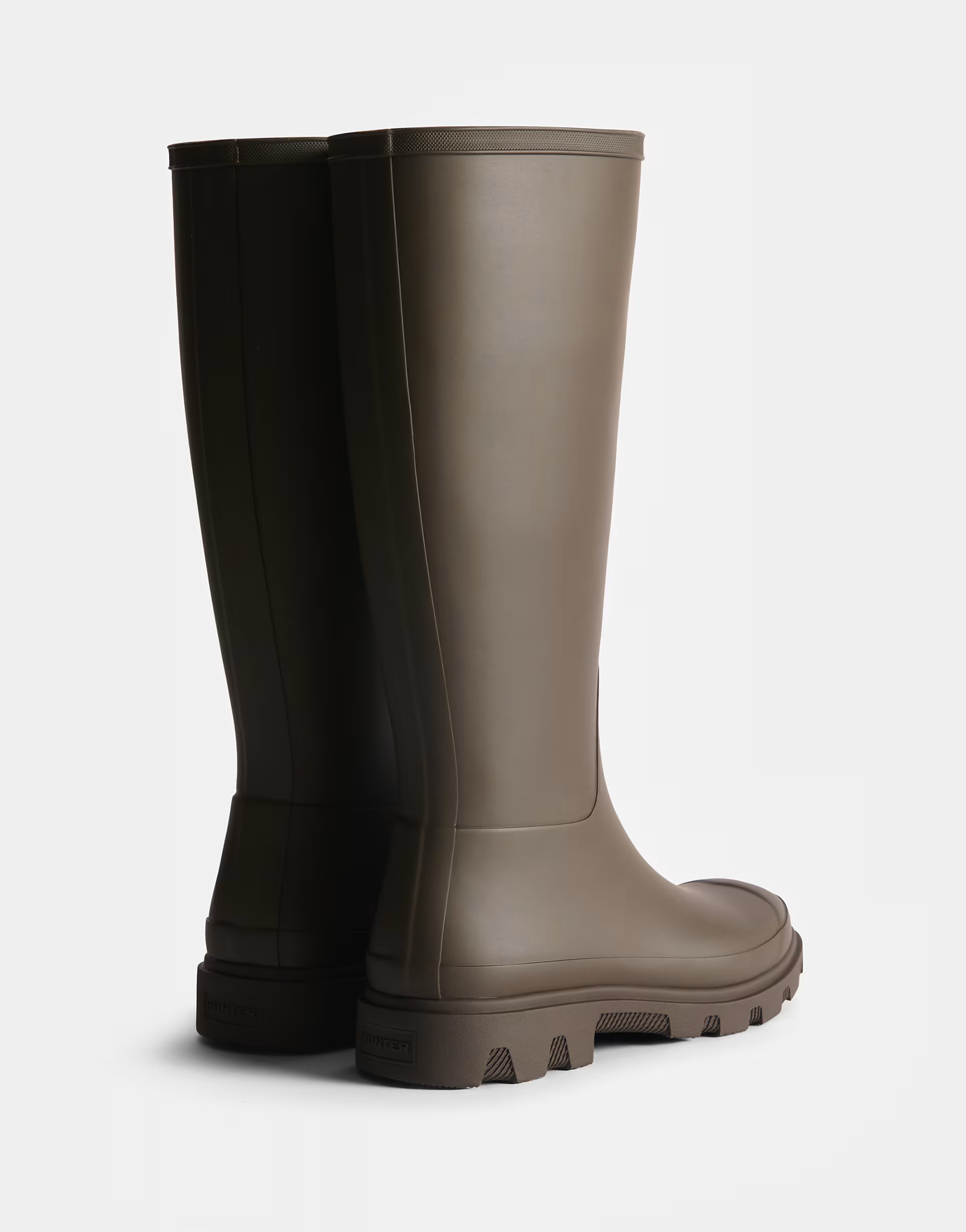 Hunter Unisex Downpour tall wellington boot in chocolate brown | ASOS | ASOS (Global)