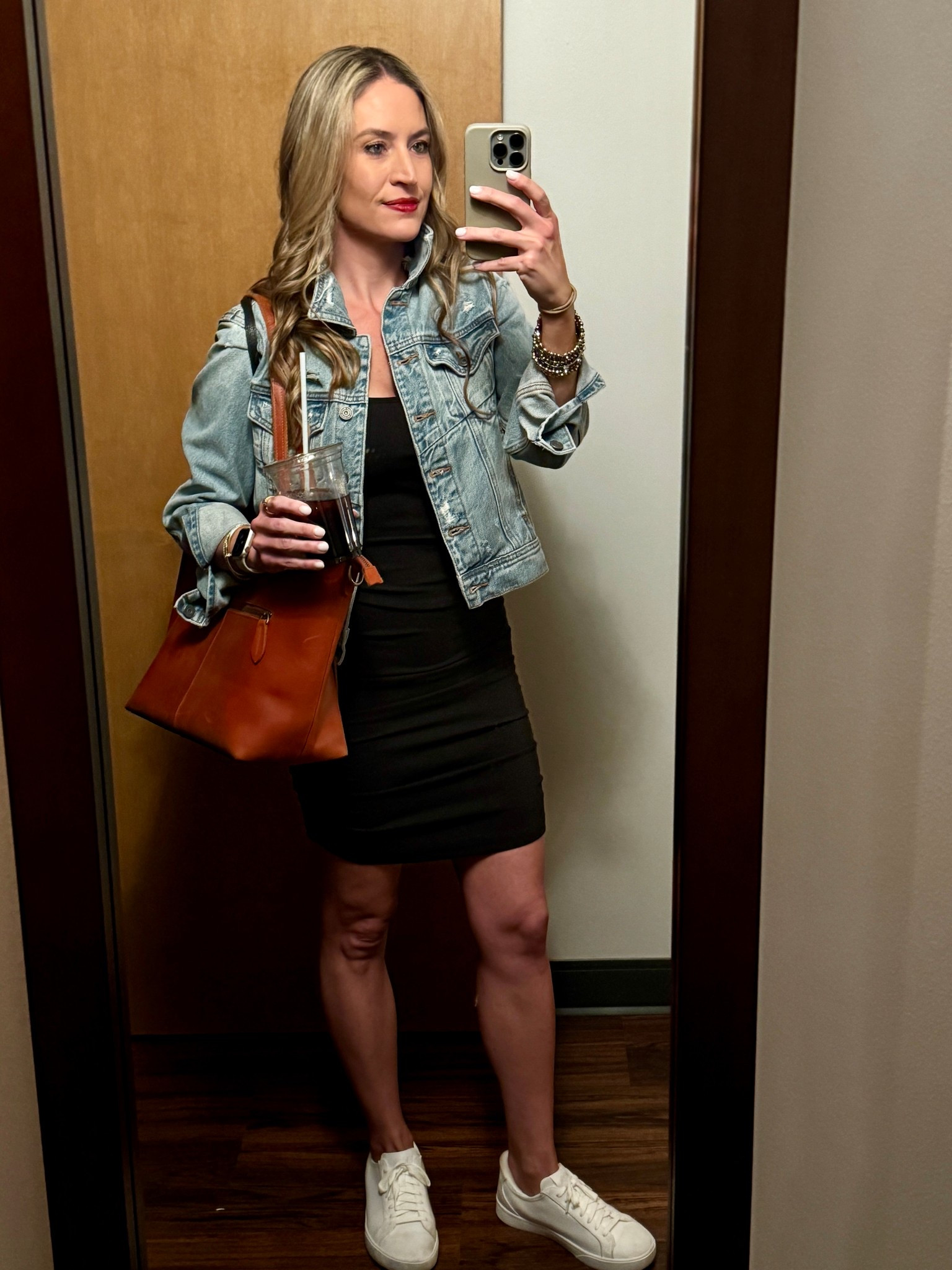 Casual outfit

#everypiecefits

Spring outfit 
Summer outfit 
Jean jacket 
Denim jacket 
Slip on shoes 
Tennis shoes 
Walking shoes 
Leather tote 
Computer bag 
Computer tote 
Laptop bag 
Work bag 
Little black dress 
LBD 
Casual dress 
Date night dress 
Brunch dress 
Lip stain

#LTKSaleAlert #LTKTravel #LTKItBag