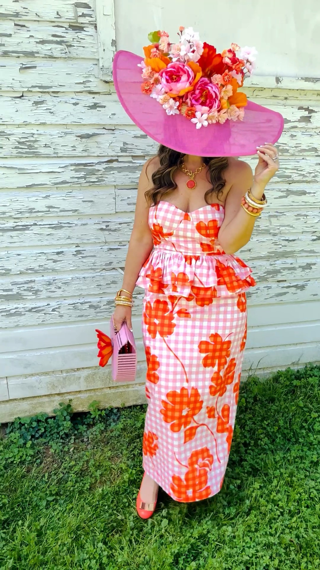 Could this be any more of a perfect combination with the bold pink gingham and floral print, pencil skirt with sweetheart peplum top! Just love this so much and it’s now on Memorial Day weekend sale!!

#LTKSaleAlert #LTKSeasonal #LTKootd