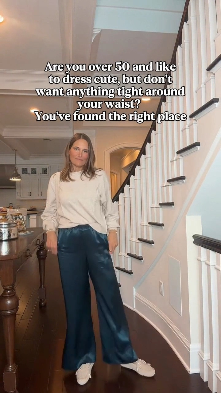 Welcome to our page! We like to show off ways to look stylish without feeling uncomfortable or like you’re suffocating in your clothes! Who says fashion can’t be cute and comfy?

#LTKMidsize #LTKSeasonal #LTKOver40