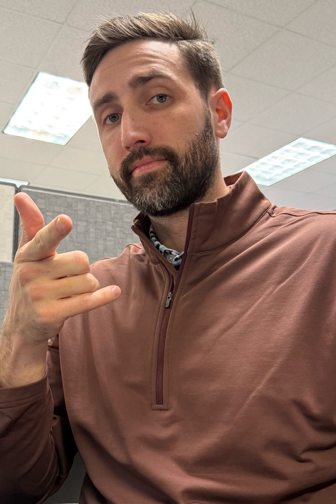 Monday work fit #ninetofive #mensclothes #quarterzip