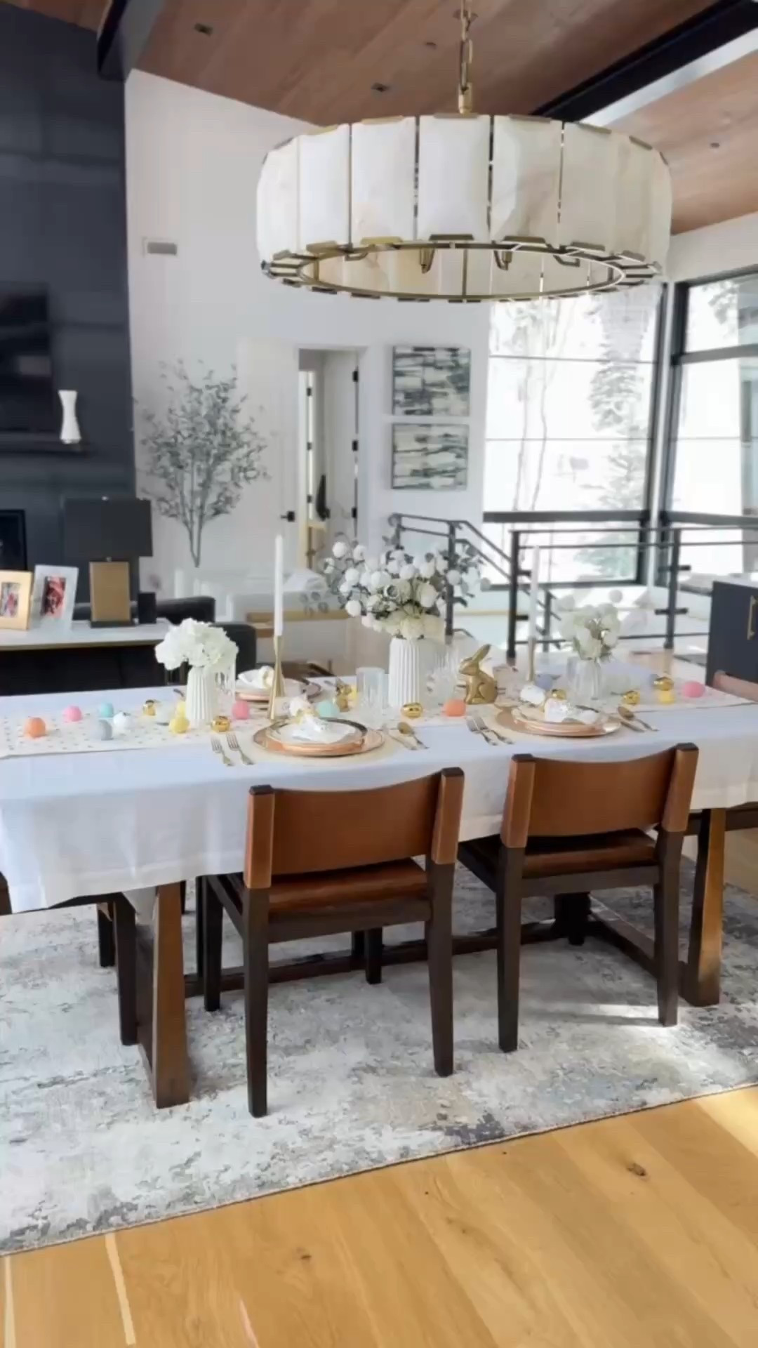 Easter tablescape from @Amazon! ✨🌷🐣 @amazoninfluencerprogram
@amazonhome #ad #amazonpartner
#founditonAmazon #Easter2025 

Easter is Elizabeth’s favorite holiday, but we’re almost always traveling for it. However… this year, we’ll be home so I want to go all out for it! I snagged these gorgeous dishes and decorations to create a fun, yet elegant Easter tablescape. I shied away from the classic pastels and went for a gold / white palette, because I wanted to invest in pieces that I could reuse for other holidays and special dinners in the future. I LOVE how it turned out!

~Erin xo 

#LTKFindsUnder100 #LTKHome #LTKFindsUnder50