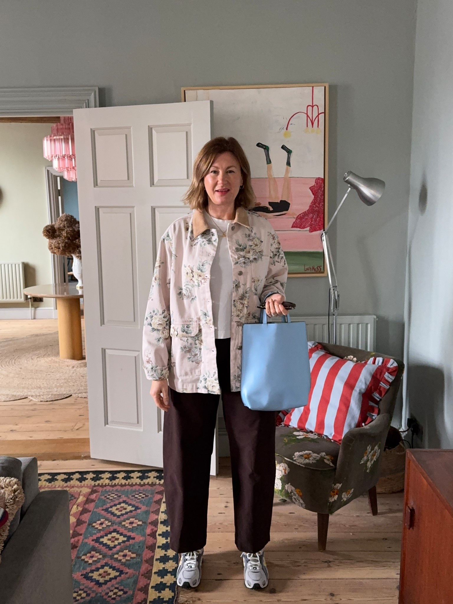 Spring outfit
Floral barn jackett