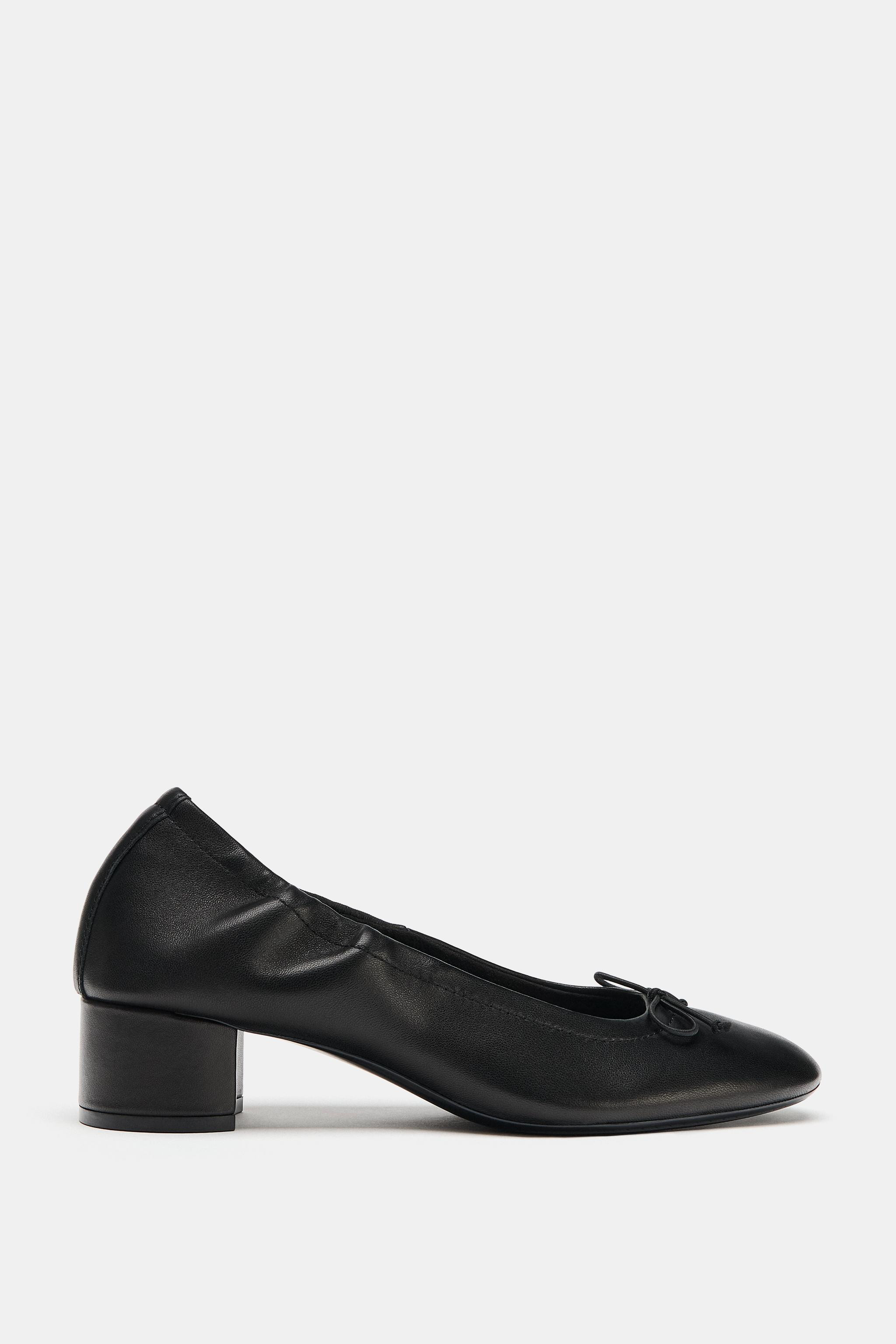 Model height: 173 cmLeather heeled ballet flats. Bow and gathered detail on the front. Round toe.... | Zara UK