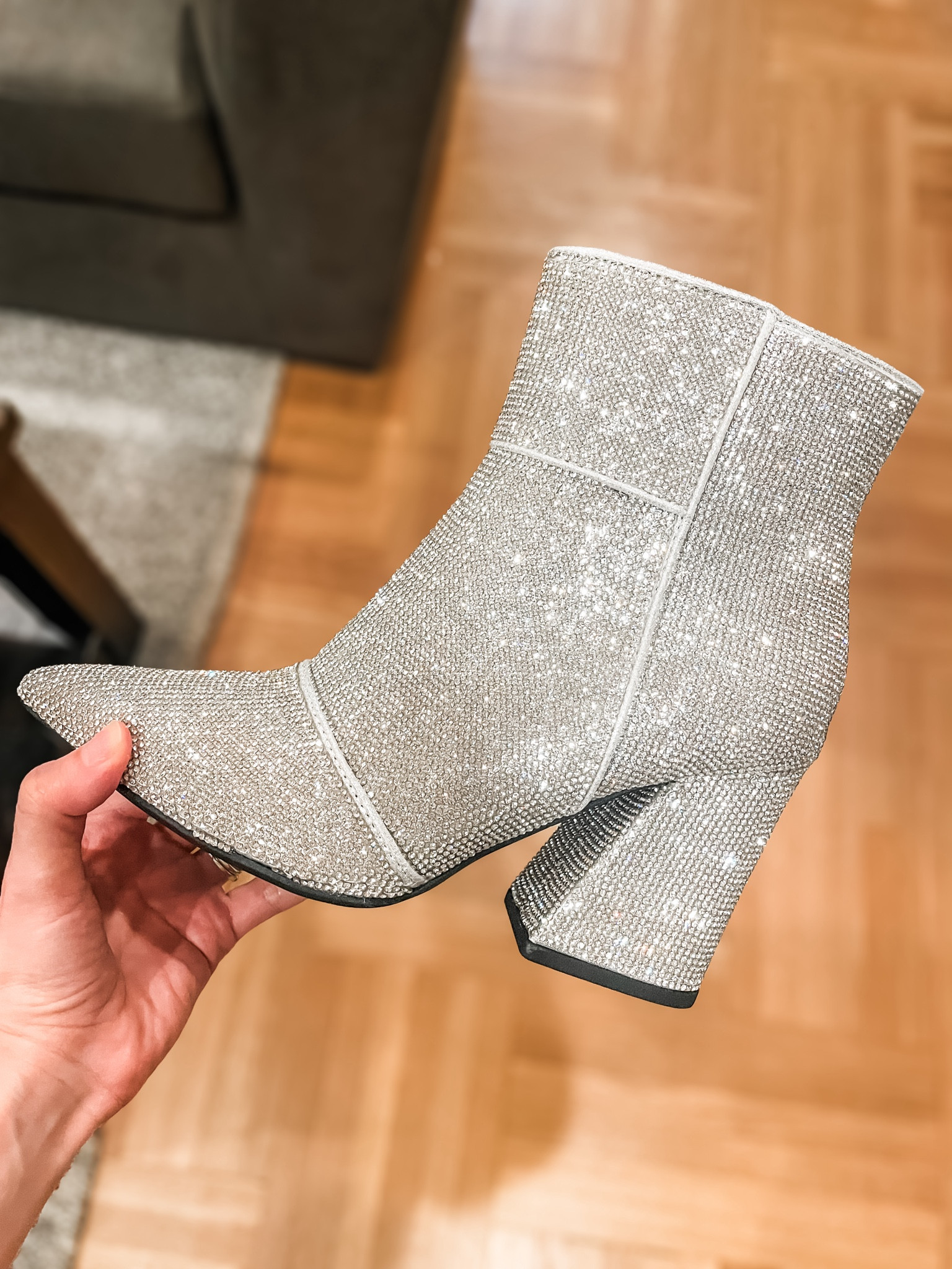 O M G. Obsessed w these sparkly booties. They’re SO comfortable and run TTS. The sparkle is UNREAL!!!

Concert shoes | sparkle shoes | booties | target shoes 

#LTKShoeCrush #LTKFindsUnder50 #LTKNYFW