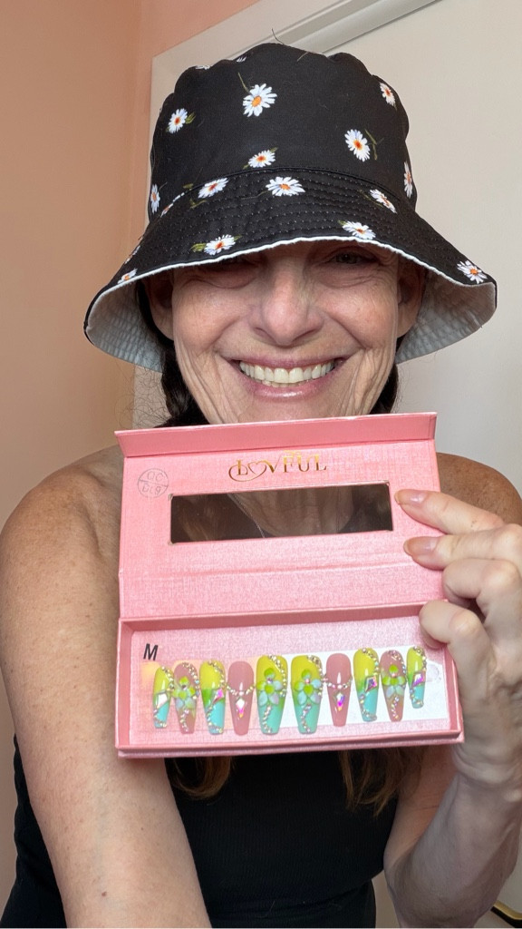 Love my new Lovful handmade press on nails.💖💅💎

#LTKgrwm #LTKBeauty #LTKdayinmylife