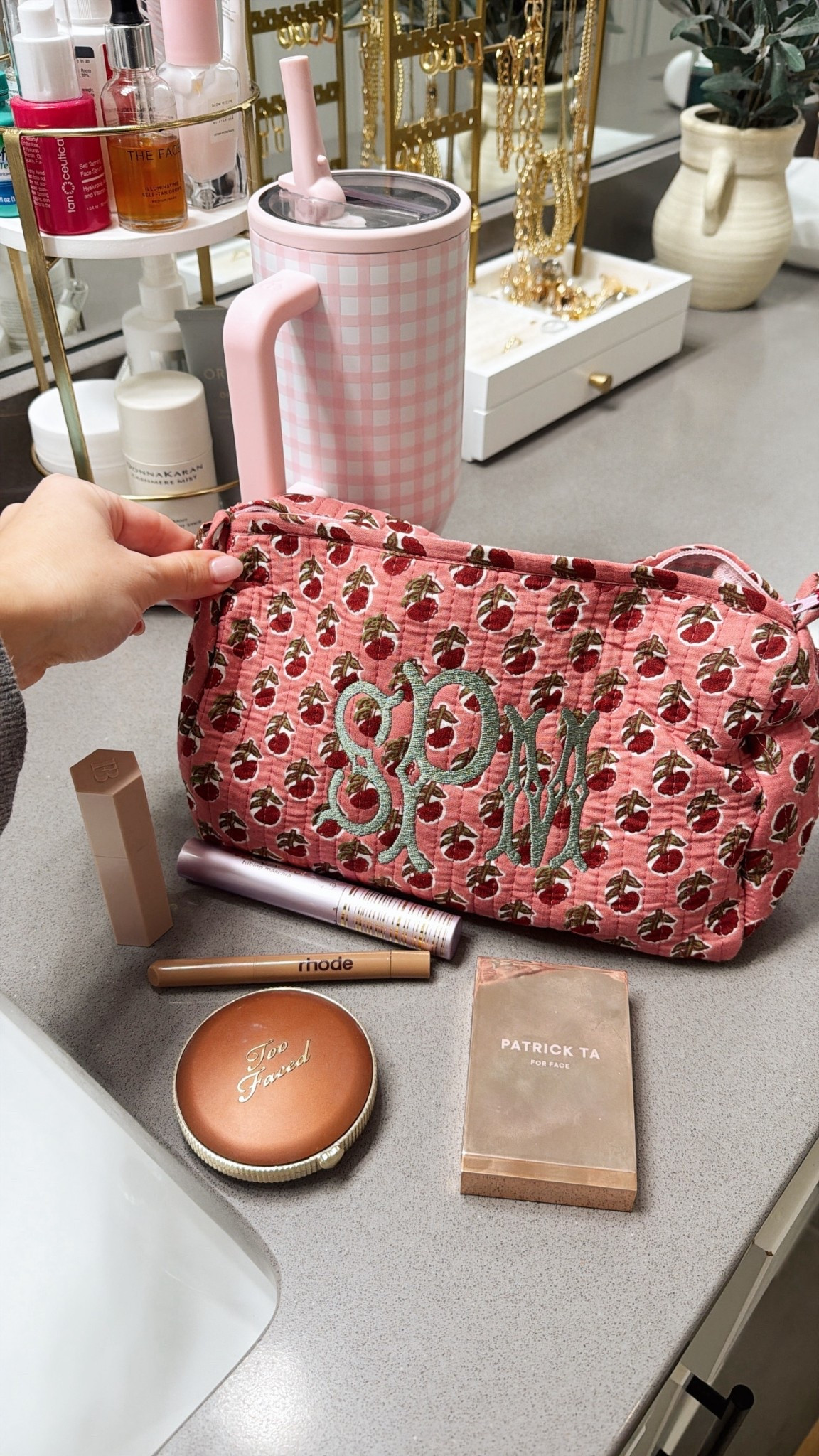 The cutest make up bag 🍓🍓🍓

#LTKHome #LTKTravel #LTKBeauty