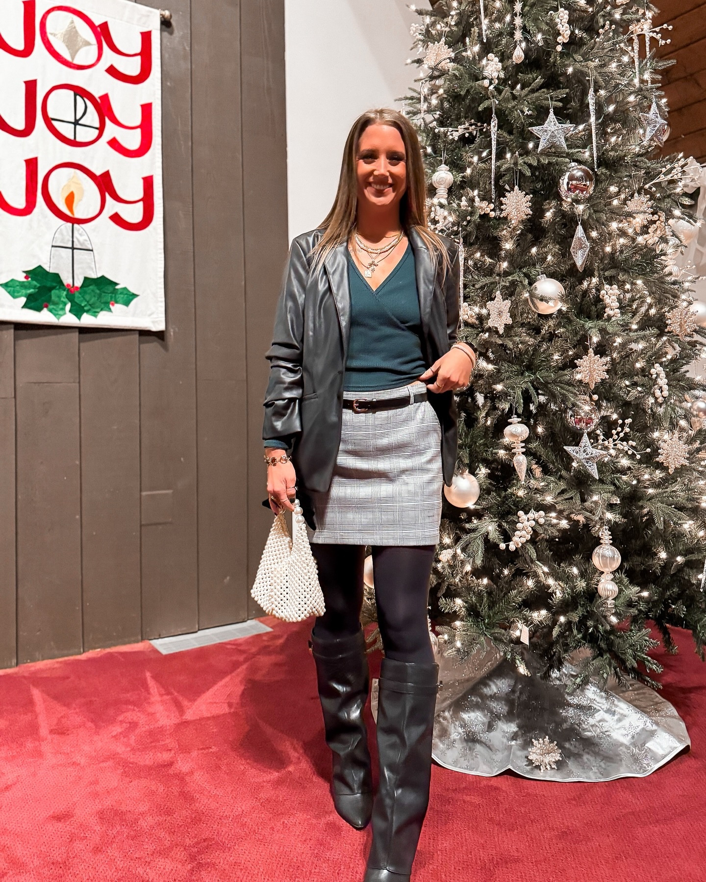 Christmas Eve church ✝️🫶🏼

Babies decided to stay home and do Christmas activities with daddy. I wasn’t mad to get the quality time with these two beauties though. Merry Christmas Eve, loves 🤍

#christmaseve #christmasevetradition #familymemories #ltk #ltkfashion #ltkstyle #targetgirl #targetfashion #winterstyle #winteroutfits