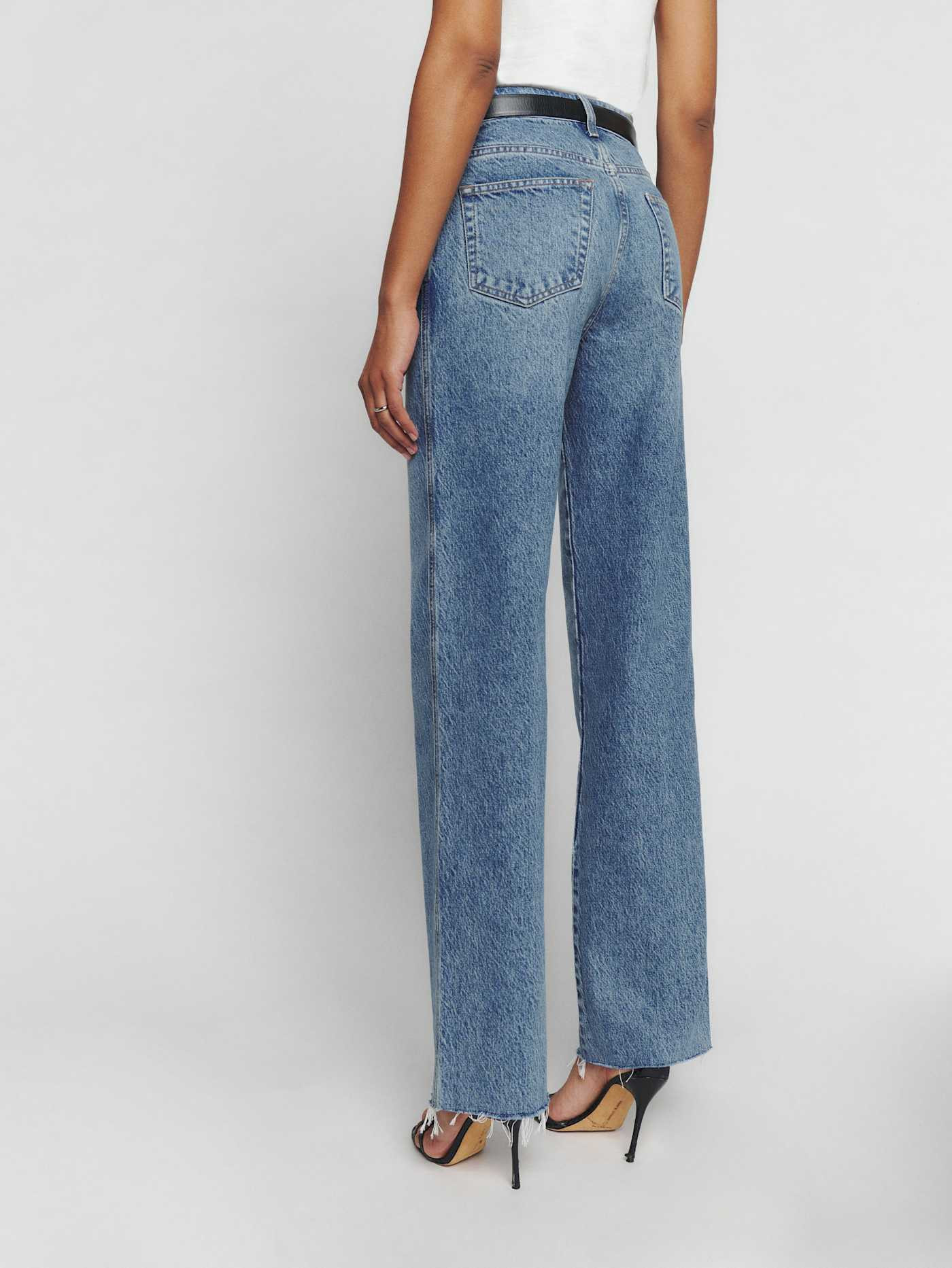 Val 90s Mid Rise Straight Jeans | Reformation (Global)