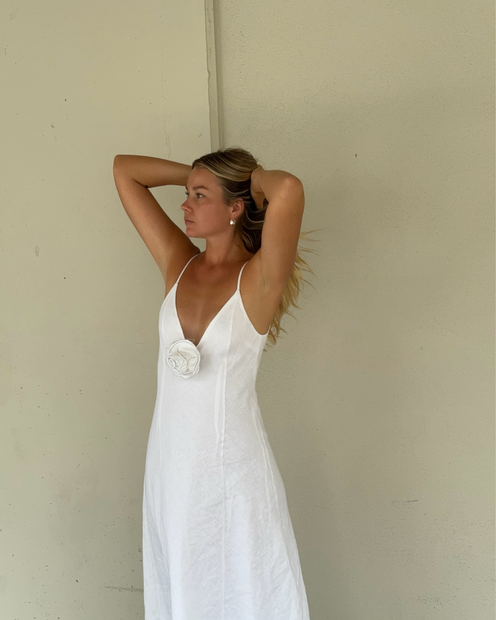 White summer dresses >>

#LTKwedding #LTKfindsunder100 #LTKaustralia