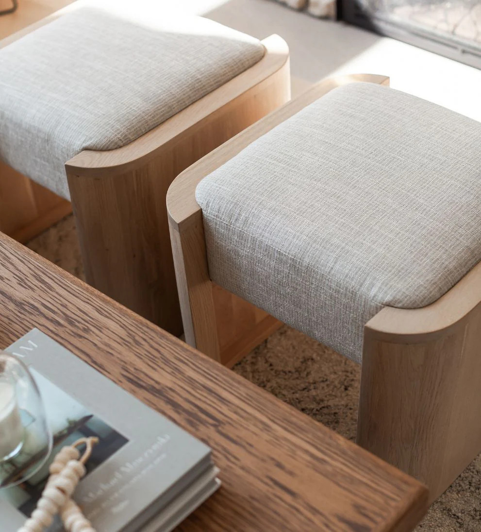 Fiona White Oak Curved Ottoman | Le Mae | Le Maé