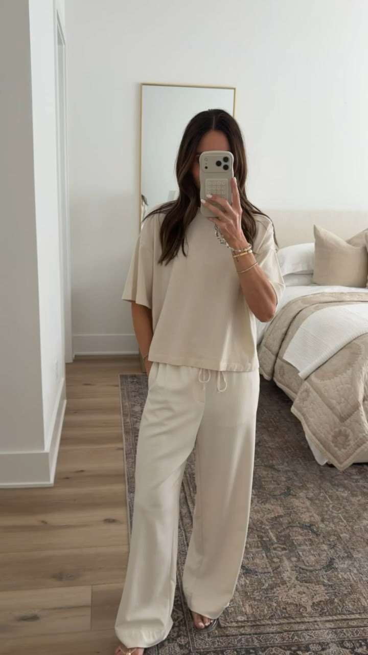 Beige oversized tee from Target, fashion staples, fashion basics, neutral outfits, elaveted comfy chic, annabrstyle

#LTKootd #LTKmomlife #LTKOver40
