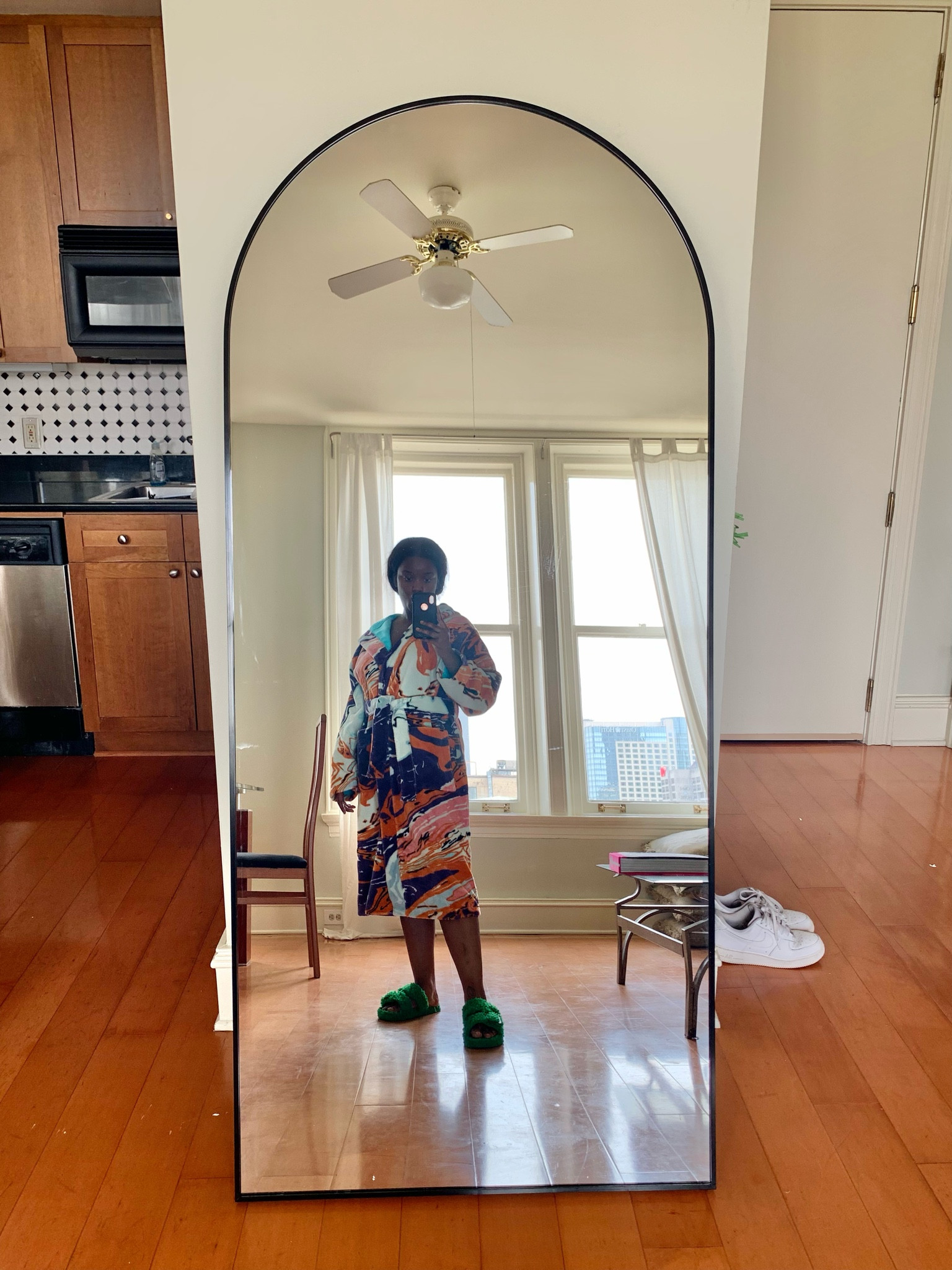 I love me a large mirror!

#LTKFind #LTKhome