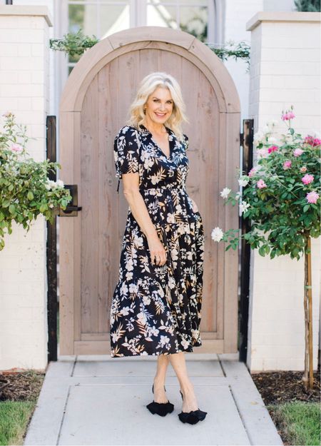 Loving this beautiful tie sleeve dress in midnight magnolia with these beautiful tess slingbacks in black from @draperjames

I’m finding the fall collection has something for everyone!

SHOP this exact outfit —>> 

#DraperJames #ad #October2022 #mididress #casualstyle #tanyafosterblog
Photo: @sarahblaze

#LTKSeasonal #LTKshoecrush #LTKstyletip