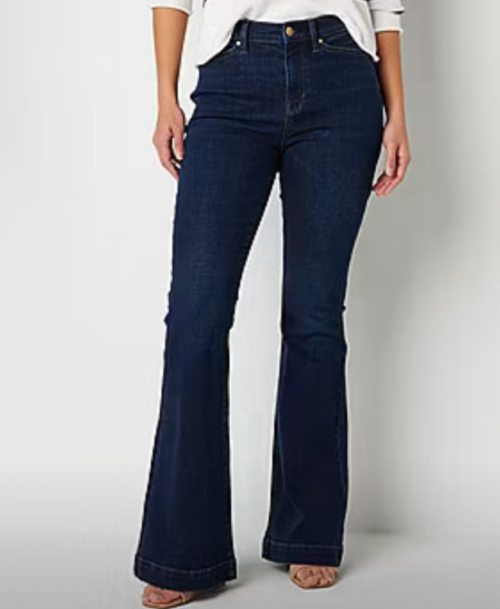 Jeans - high rise flares, $54


#highrisejeans #flarejeans #jcpenney 

#LTKPlusSize #LTKStyleTip #LTKFindsUnder100