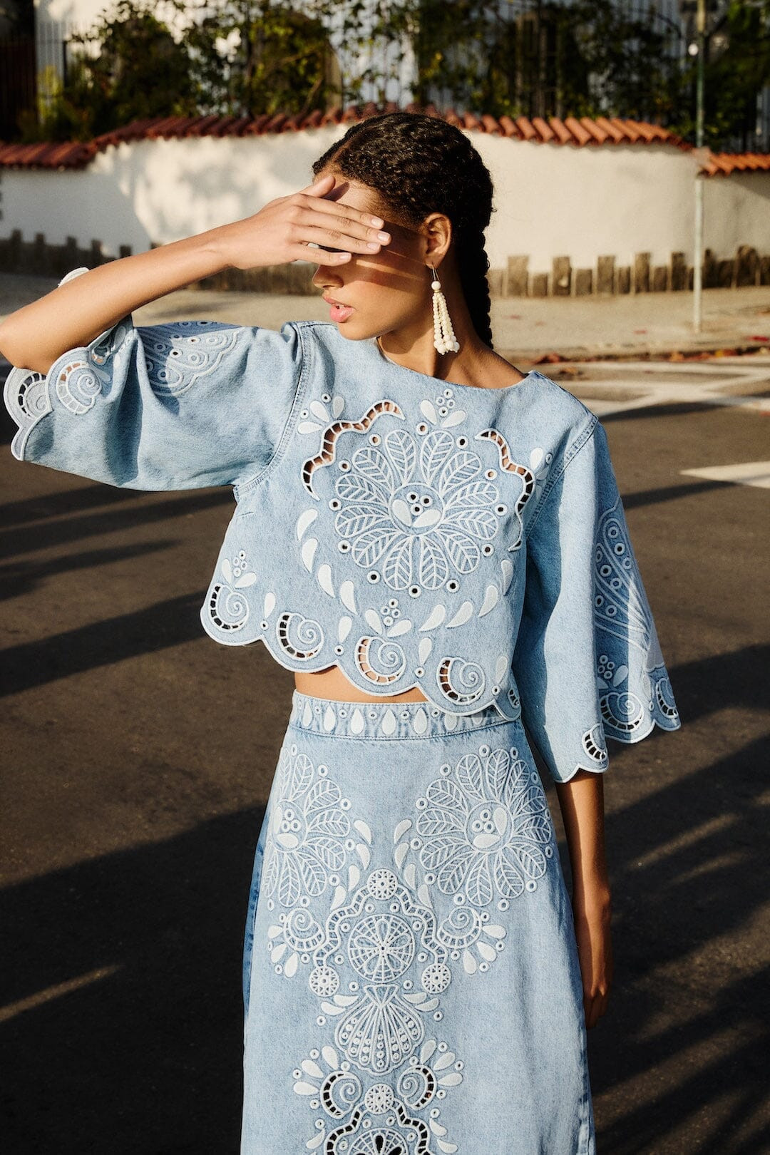 Denim Richelieu Kimono Sleeves Cropped Blouse | FARM Rio | FarmRio (US)