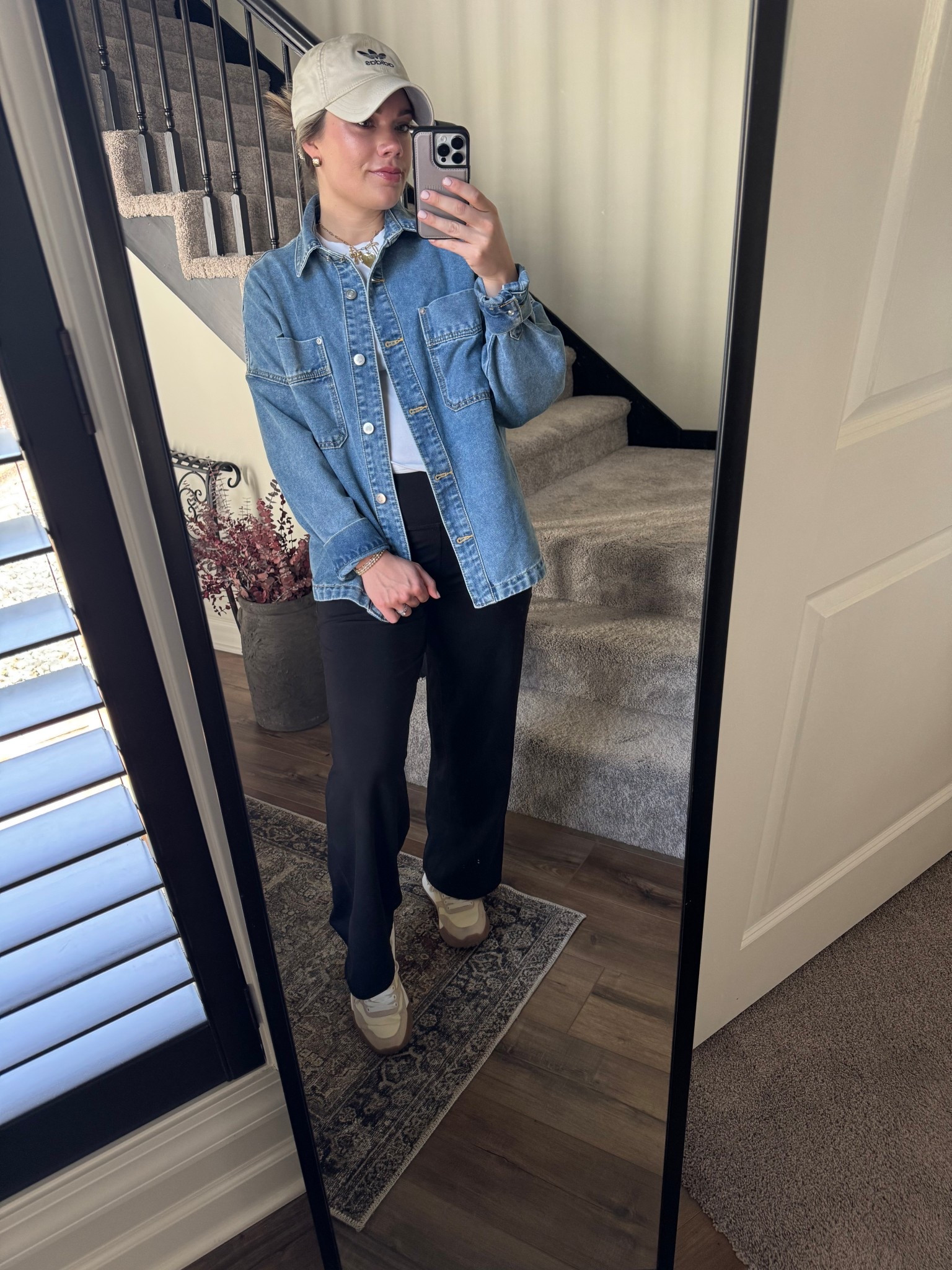 Mom uniform 

#LTKFamily #LTKStyleTip #LTKPetite