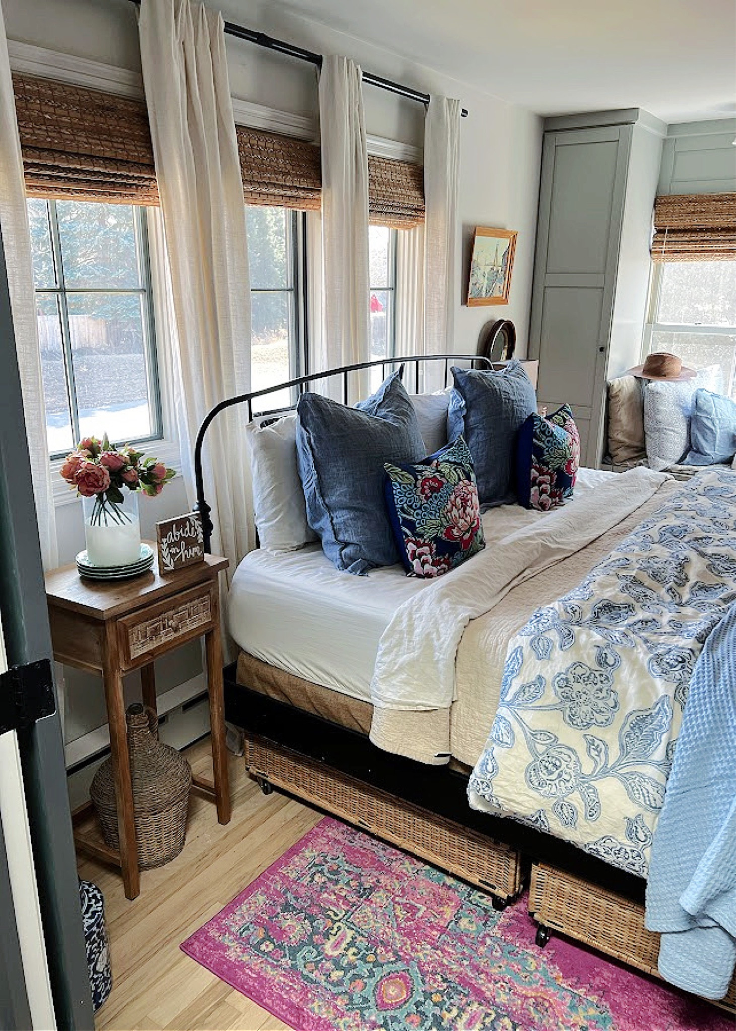 How gorgeous are these fresh bedroom colors for summer? Shop the products that I use to style our bedroom

#LTKstyletip #LTKhome #LTKFind
