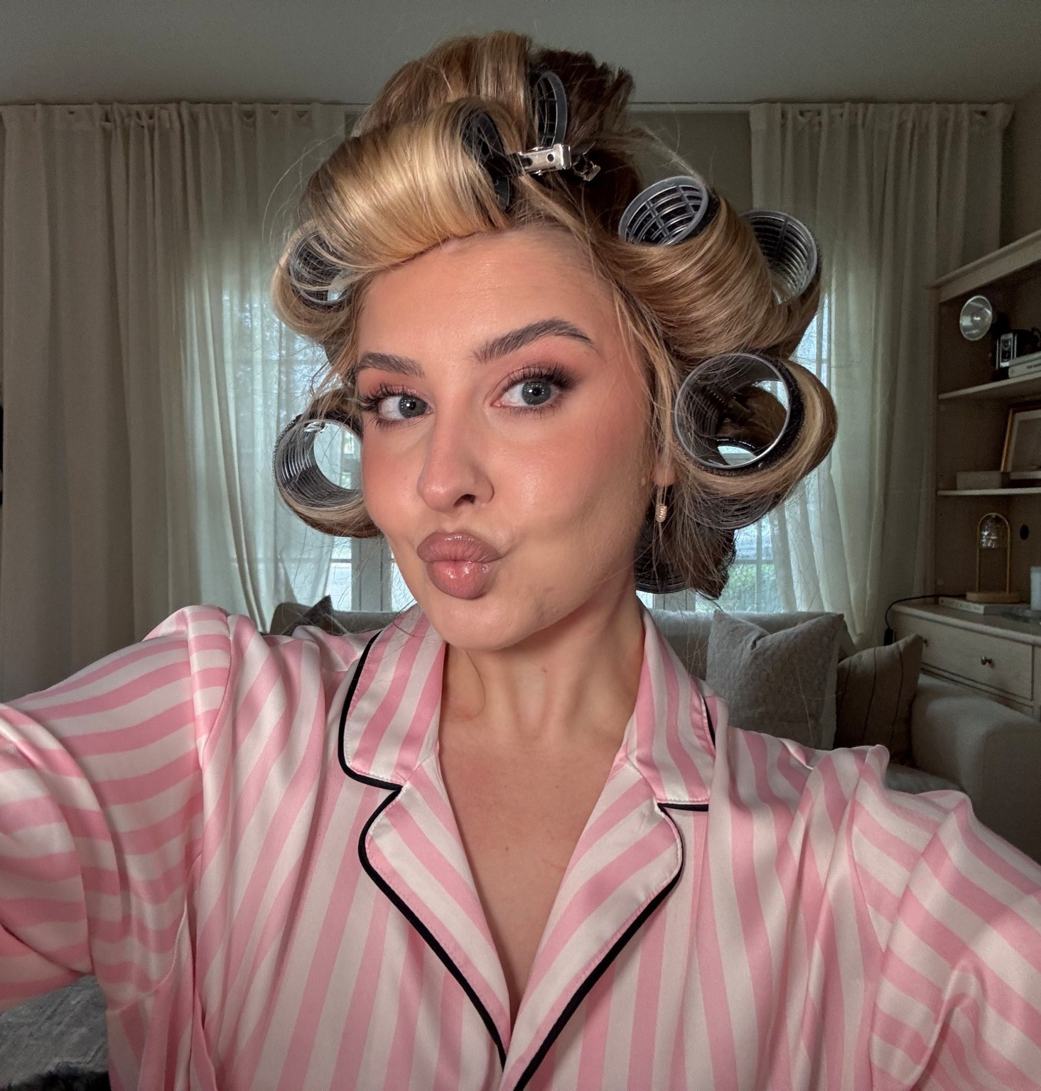 All of the products I used on my VS angel makeup look!! 🪽👼🏼🩷✨

#LTKSeasonal #LTKBeauty #LTKFindsUnder100