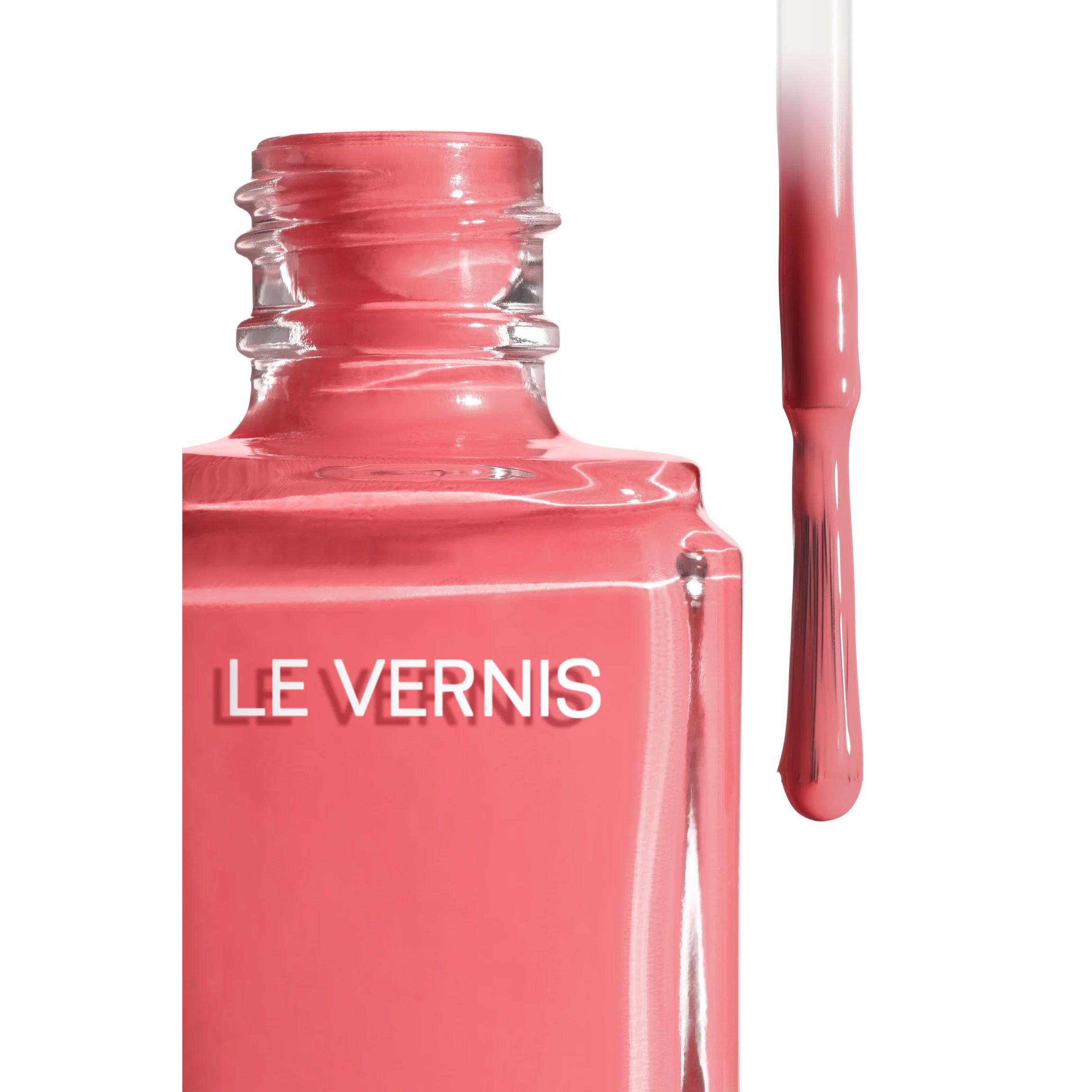 LE VERNIS Longwear nail colour 925 - Rose coquillage | CHANEL | Chanel, Inc. (US)