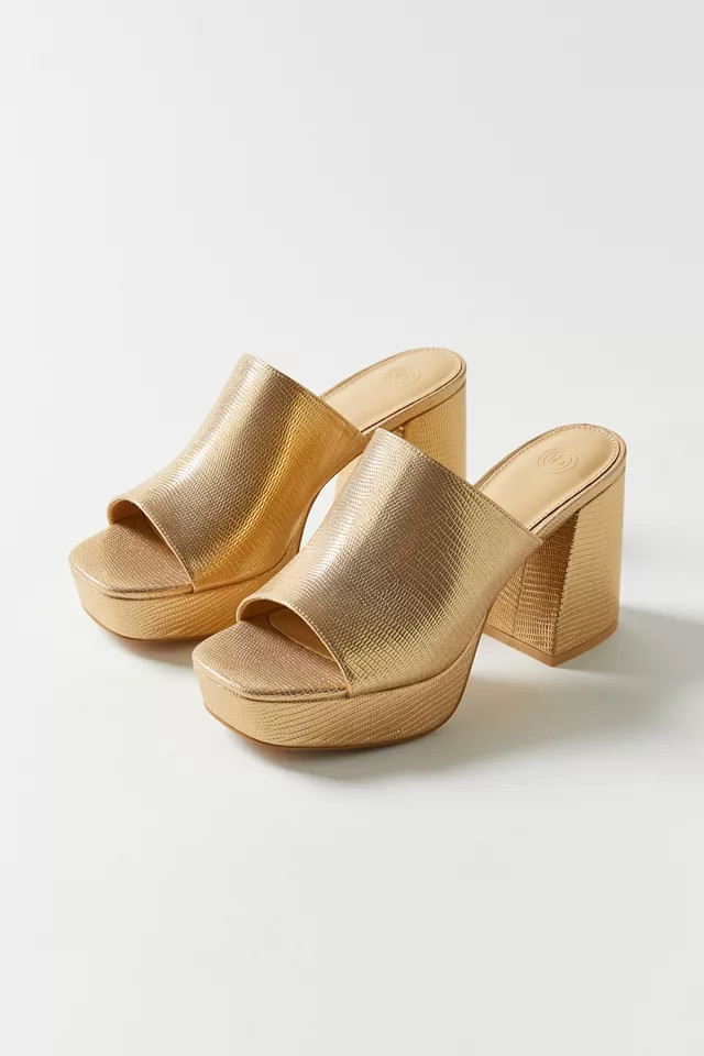 UO Gigi Croc Platform Mule | Urban Outfitters (US and RoW)