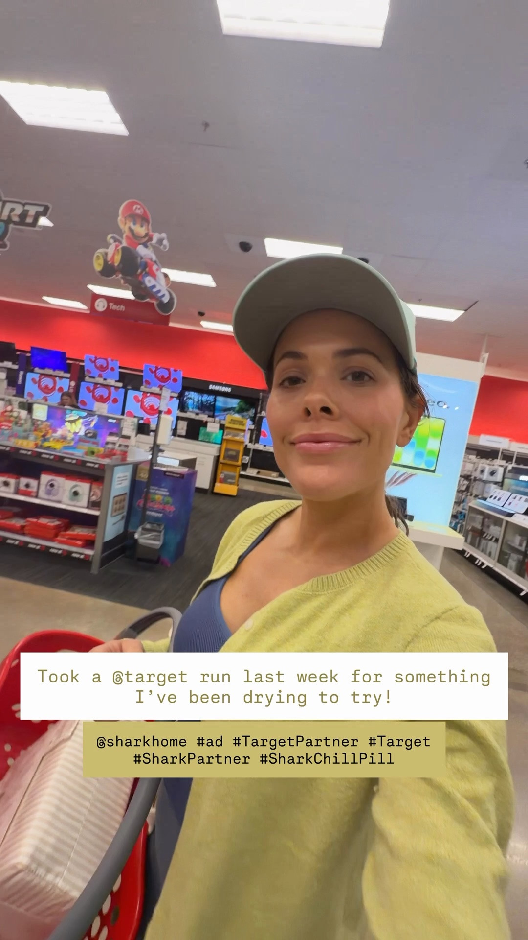#ad cooling off with @sharkhome ChillPill! This 3-in-1 cooling device is a gamechanger & you will find it in any bag I’m carrying this summer! #TargetPartner #SharkPartner #SharkChillPill and @target