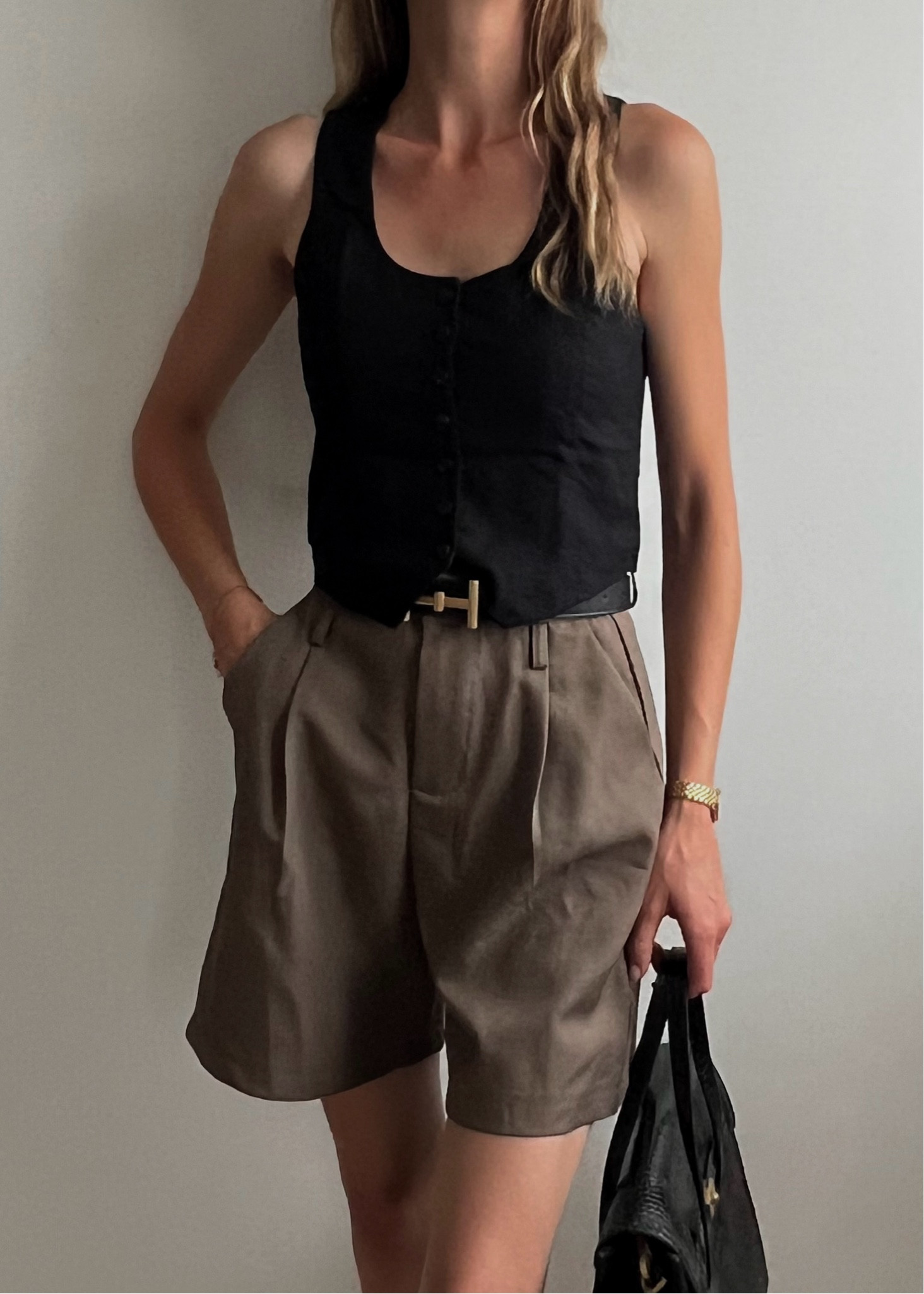 #OOTD #Stylelnspo #FashionBlogger #MinimalStyle #ChicStyle #EffortlessStyle #ClassicStyle #SummerOutfit #ParisianStyle #CapsuleWardrobe #ootdshare #minimalfashion #elegantwoman #elegantstyle #elegantoutfit #classywomen #elegantlady #elegantlook #classyfashion #classy #chicstyle #oldmoney #oldmoneyoutfits 

#LTKeurope #LTKautumn #LTKfrance