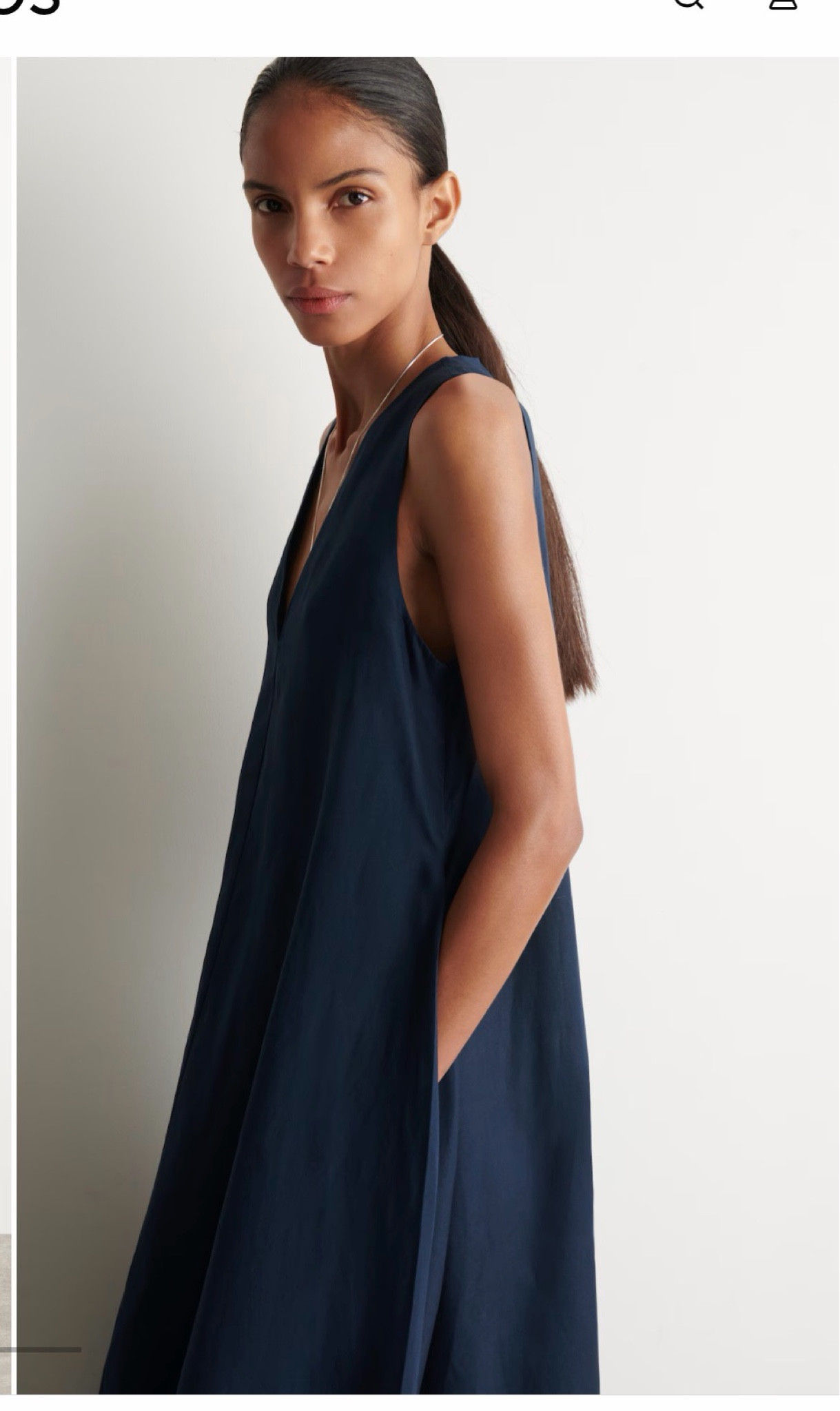 A-LINE LINEN-BLEND MAXI DRESS

Effortless in its appeal, this maxi dress is crafted from a lightweight blend of lyocell and linen that has a fluid drape. It's cut in an A-line silhouette with a V-neckline and a voluminous silhouette that's perfect in the summer months.

#LTKSeasonal #LTKTravel #LTKWorkwear