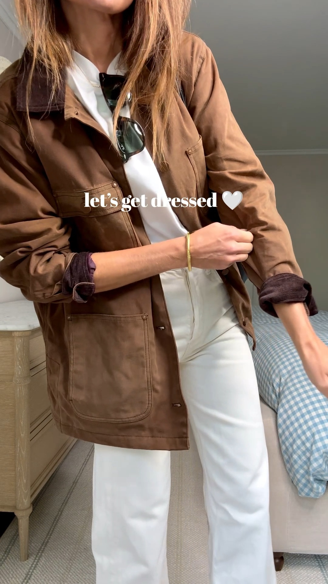 Seeing so many barn jackets this Fall I had to try the Marine Layer Riley just added to Bloomingdale’s and I’m so happy I did. Perfect Fall piece and 25% off! Such fun collar and inner liner details on this one. I sized down to an XS • AGOLDE Ren were my favorite jeans last year. Love this white color to compliment some of the darker colors in the jacket. I took a 25 TTS. • J. Crew premium weight t-shirt is my go-to white boxy tee with the perfect amount of weight and structure to wear by itself. Runs TTS in a small • Sam Edelman Lorraine shoes are a beautiful, timeless loafer that is truly versatile. Wear to work or on the weekend. • Madewell Shopper Tote is such a great bag you’ll see me featuring more and more because it goes with everything and is super practical. Happy Fall everyone 🍂🍁