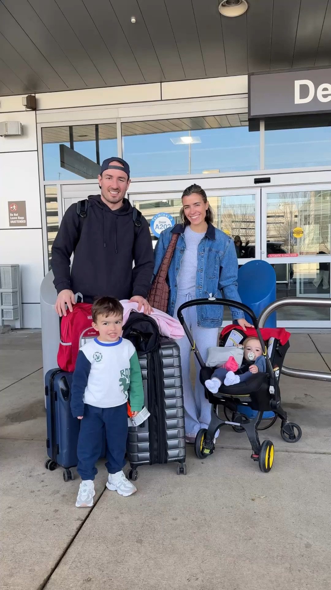 Travel essentials 

#LTKmomlife #LTKTravel