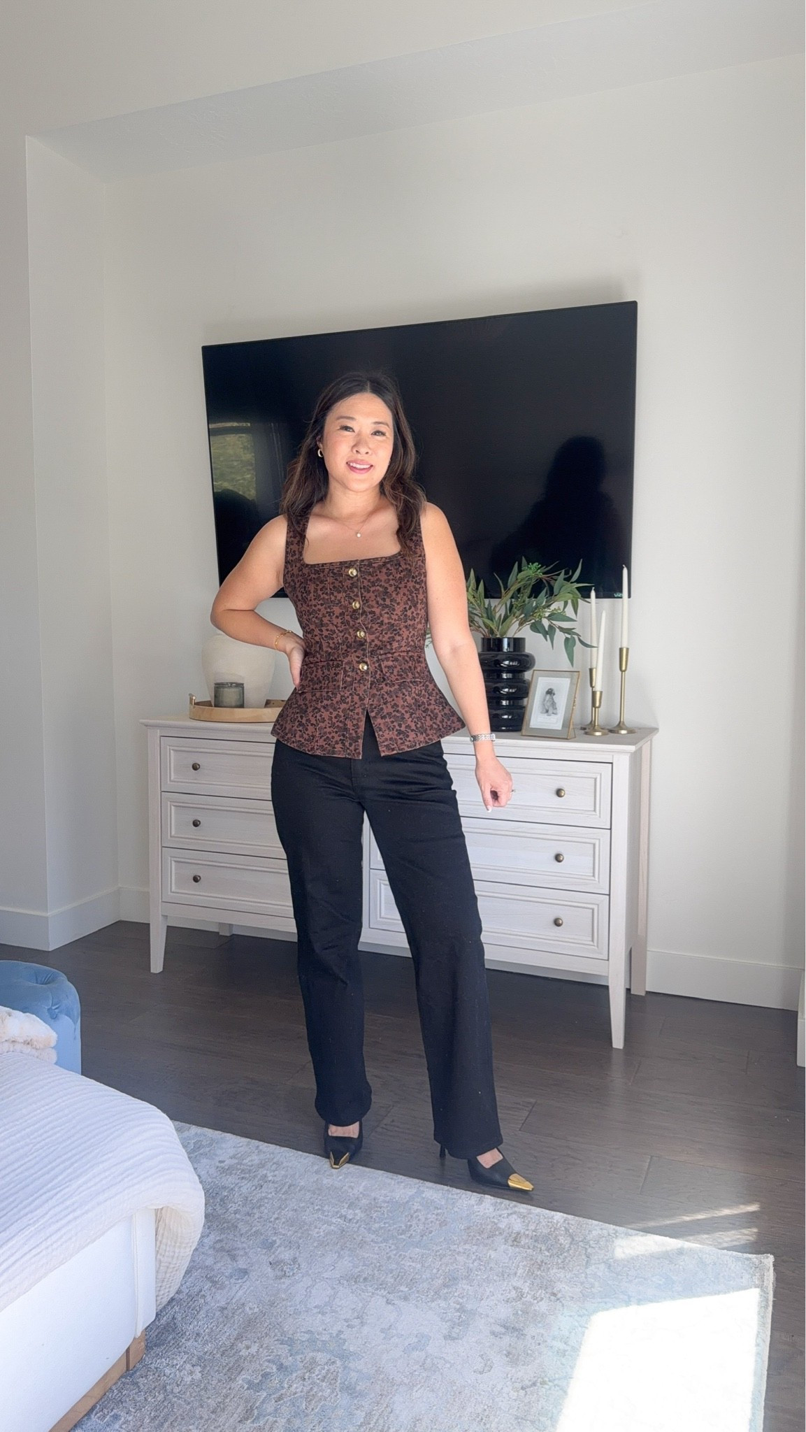 Walmart fall tops // fall fashion Brown Peplum: Medium Green Button Down Top: Small Brown Rose Vest: Small Embroidered top: Small Grey Scalloped Vest: Small Mock Neck Peplum: Small Barrel Denim: 6 Short

#LTKootd