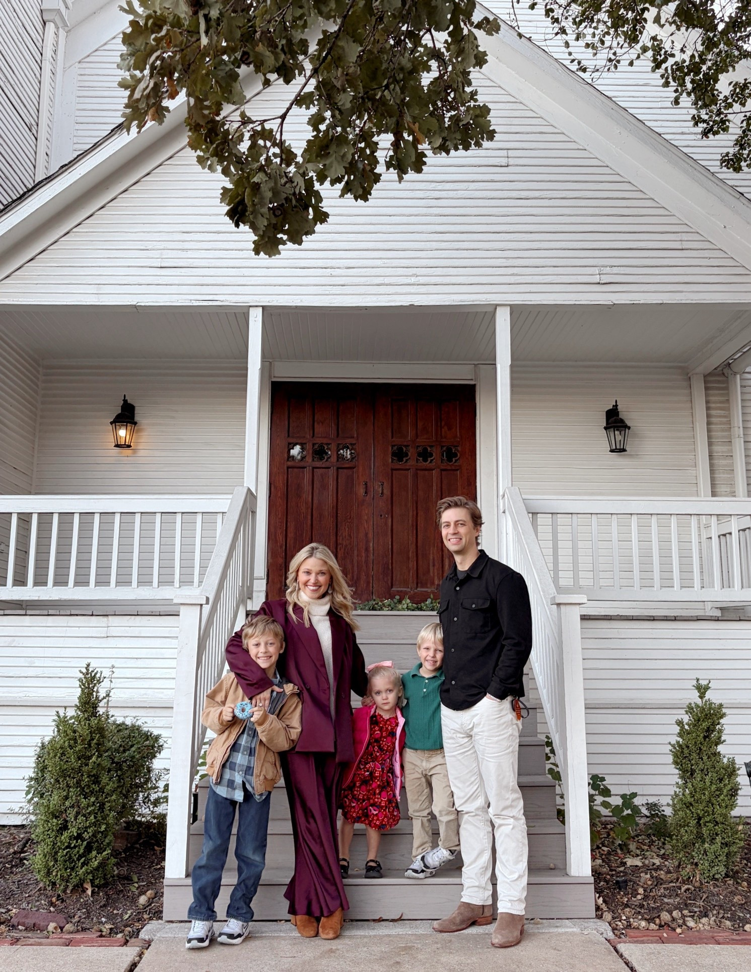 It’s not my exact set but I liked a similar one for you for the holidays! 

#LTKHoliday