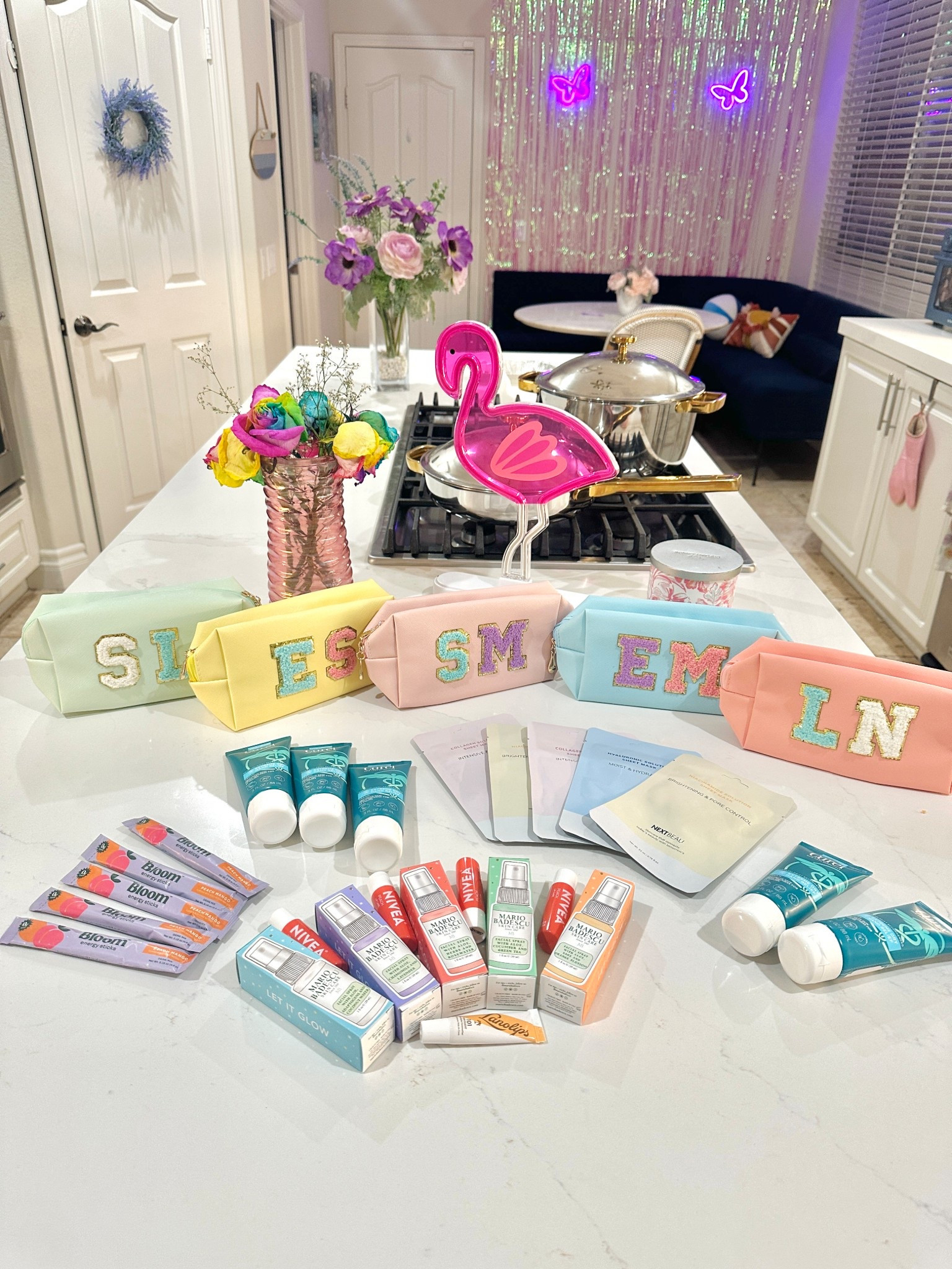 Teacher appreciation gift idea! Personalized initials makeup bags filled with self care goodies like hand cream, lip balm, a face mask, face spray, energy packet & post it with a cute note!



#LTKKids #LTKItBag #LTKFamily