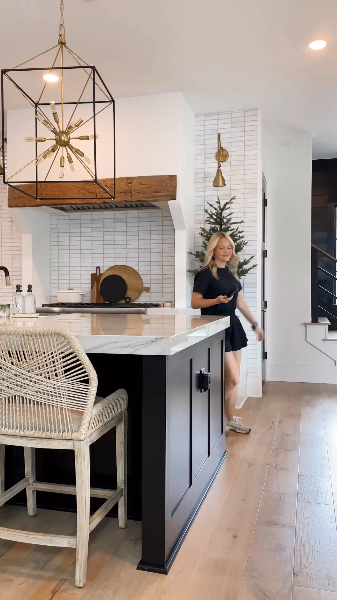 This retractable phone charger would make a perfect stocking stuffer! 

Christmas  / holiday / Christmas decor / gifts for her / gifts for him / teen gifts / gift guide / kitchen / gift under $25


#LTKHome #LTKGiftGuide #LTKmomlife