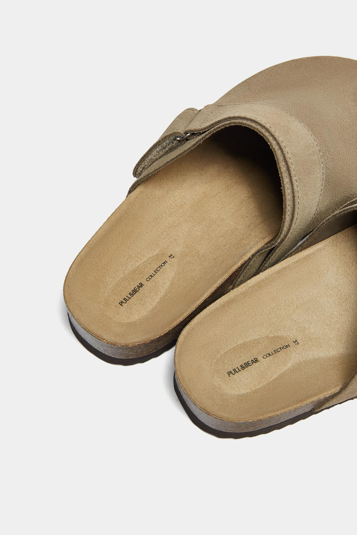 Split suede clogs | PULL and BEAR UK