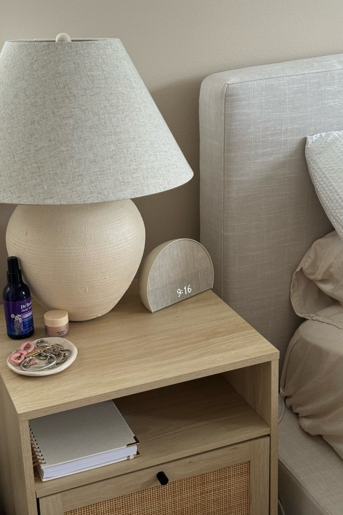 bedroom inspo 💤☁️🎀