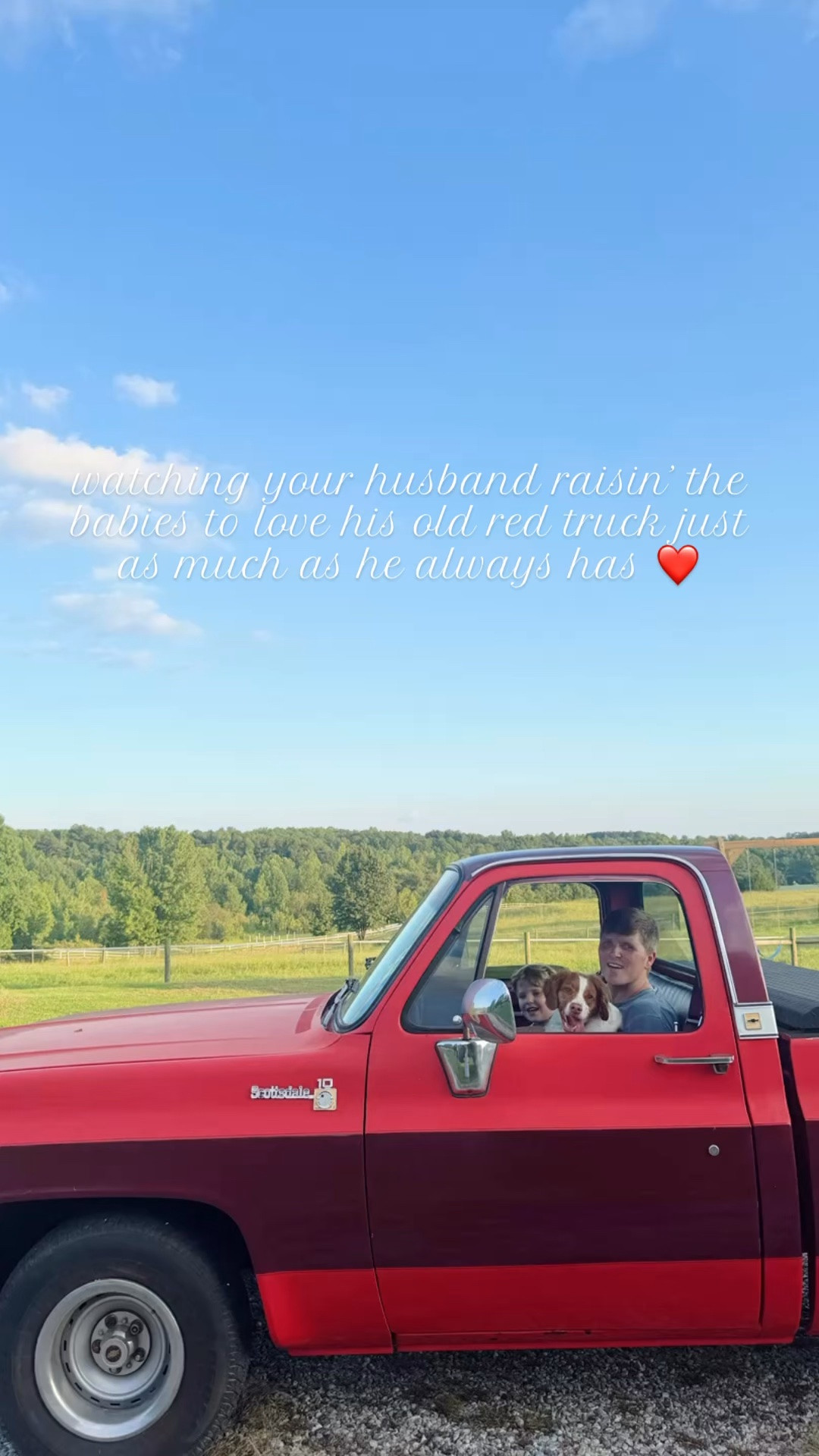 Like father, like son(s) !!!  🥰🛻❤️👶🏼🤭🐶👶🏼🐾🌾 Happy September 1st from here on the Mabry Farm, y’all!! 🤍🇺🇸♥️ #theoldredtruck #nostalgic #likefatherlikesons #boydad #redtruckonthefarm