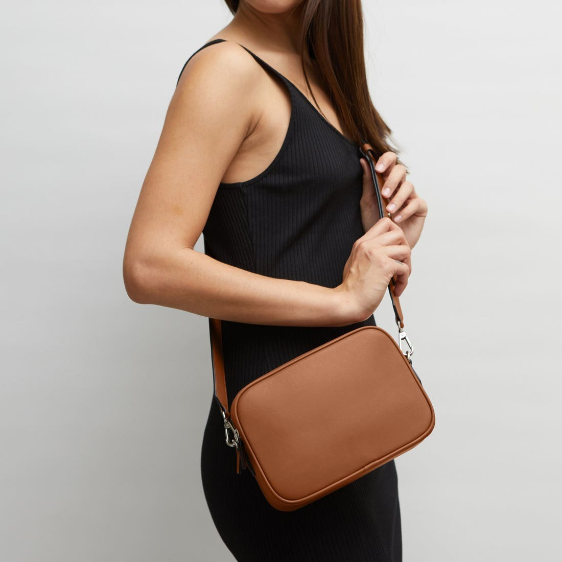 Meadow Double Zip Camera Bag | Leatherology